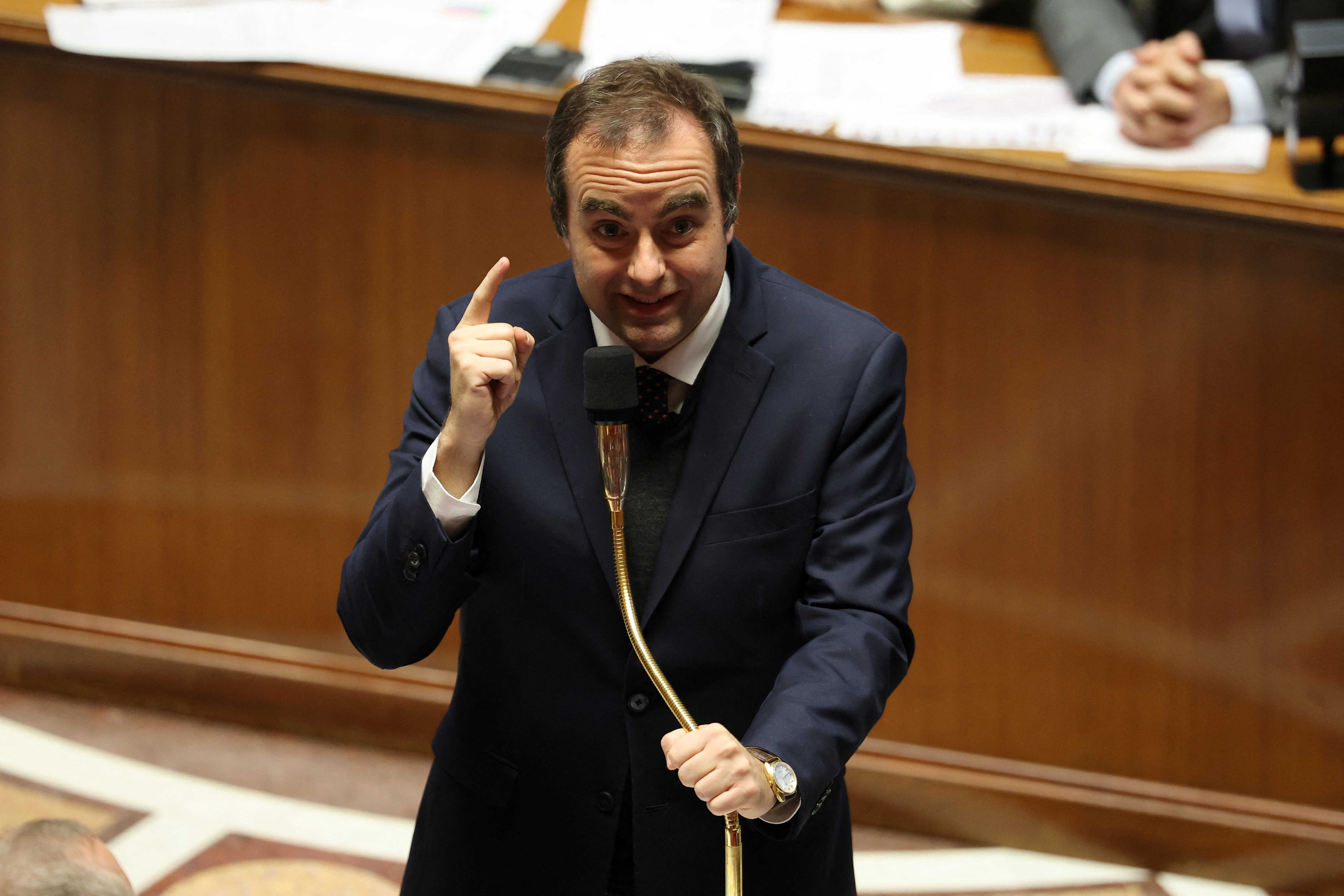 La oposición presiona para aumentar los recursos destinados a combatir los incendios en la Patagonia 