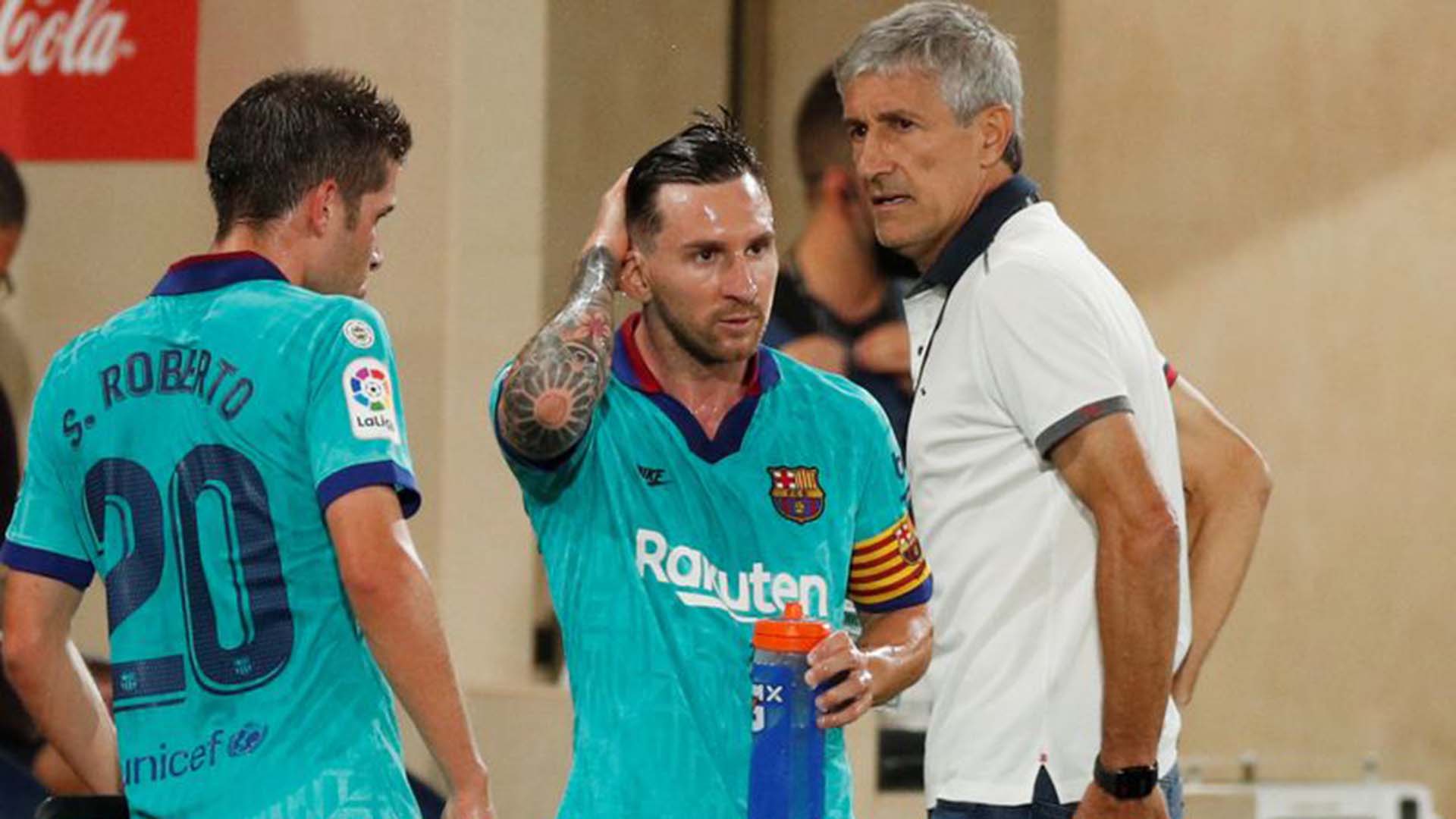 Quique Setién había arribado al Barcelona con la aprobación del plantel y en un par de meses perdió autoridad en el vestuario (Reuters)