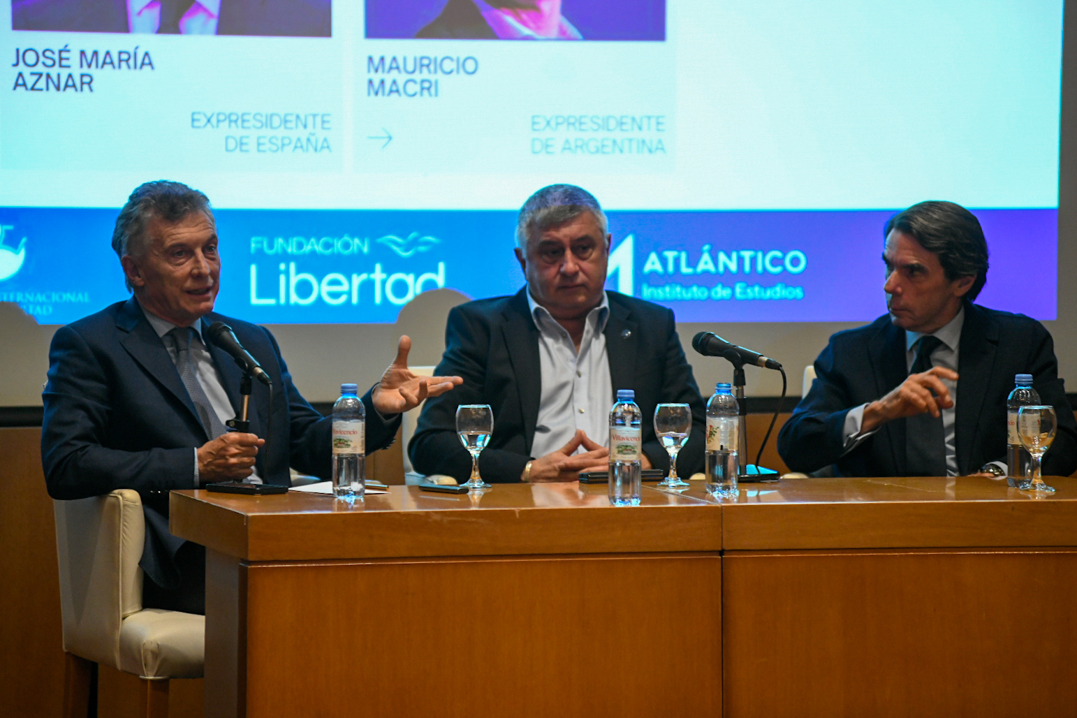 Macri, Gerardo Bongiovanni, y José María Aznar, en el seminario internacional (fotos Fundación Libertad)