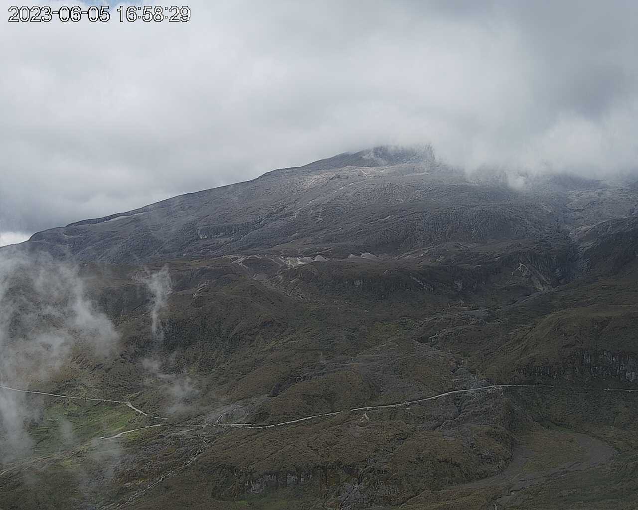 Volcán Nevado del Ruiz: aumentaron los sismos y las autoridades pidieron estar alertas