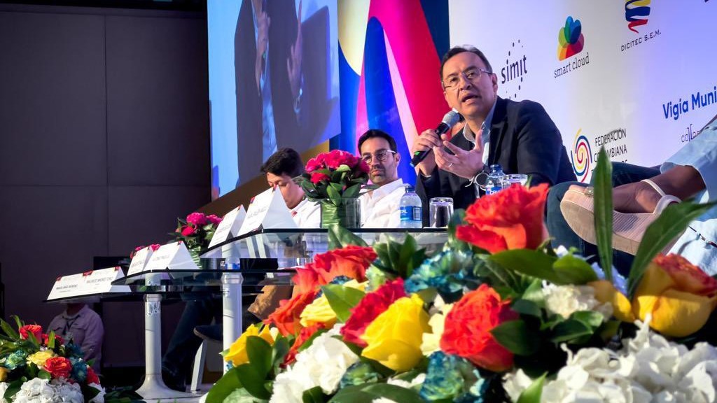 Alfonso Prada advirtió al ELN: “O tiene gestos de paz o es muy difícil sostener un discurso frente a Colombia para mantener un diálogo”