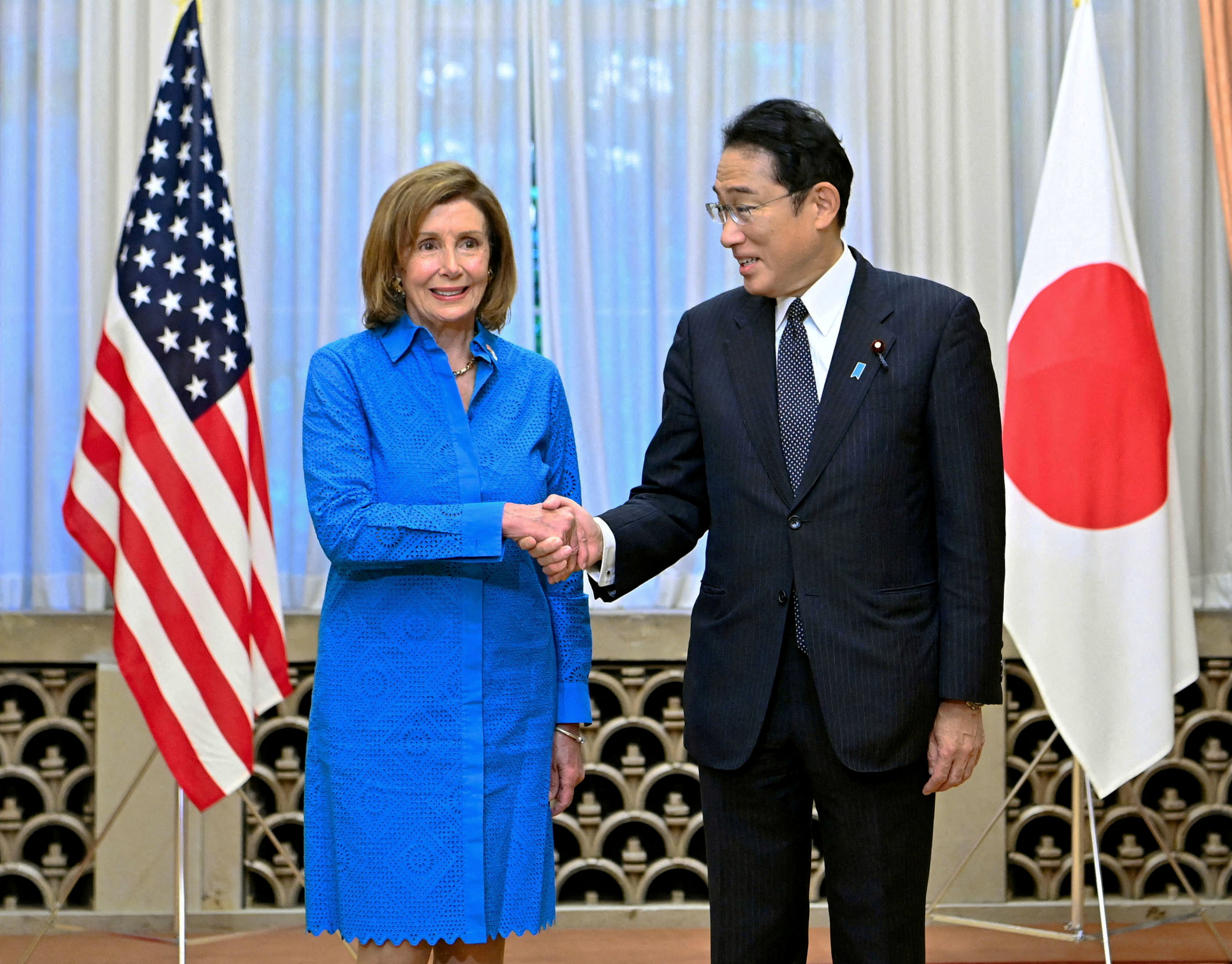 Nancy Pelosi se reunió con el primer ministro de Japón, Fumio Kishida
