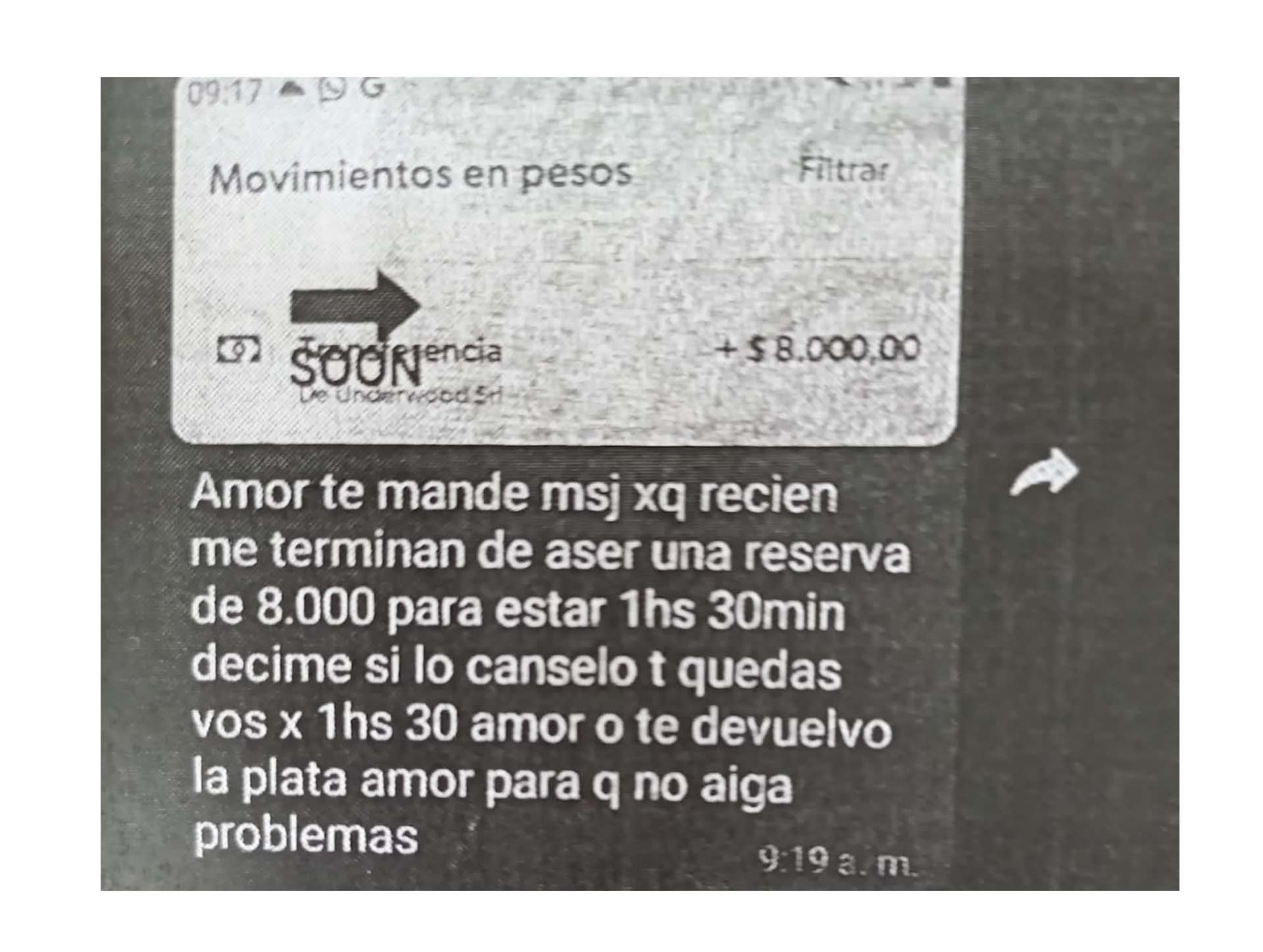 Parte del chat entre la víctima y la mujer 