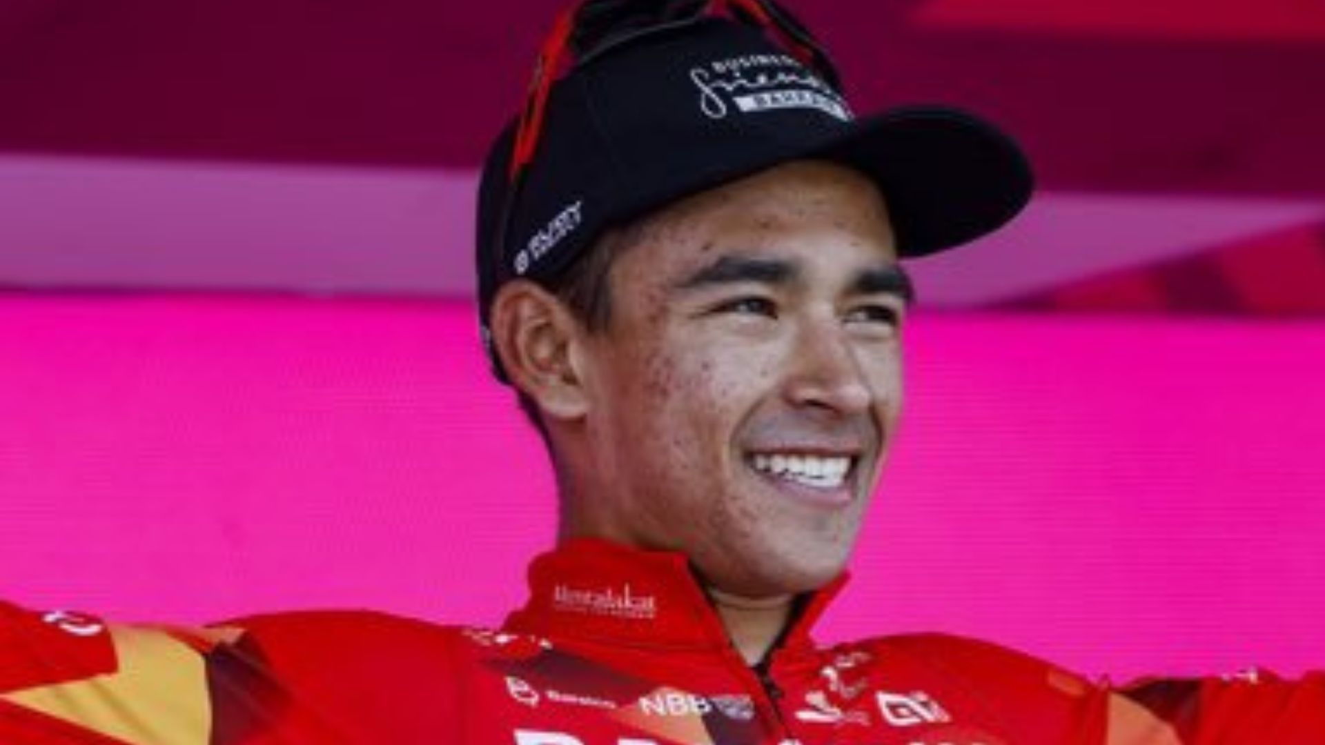 El colombiano Santiago Buitrago fue confirmado para correr la Vuelta a España 2022