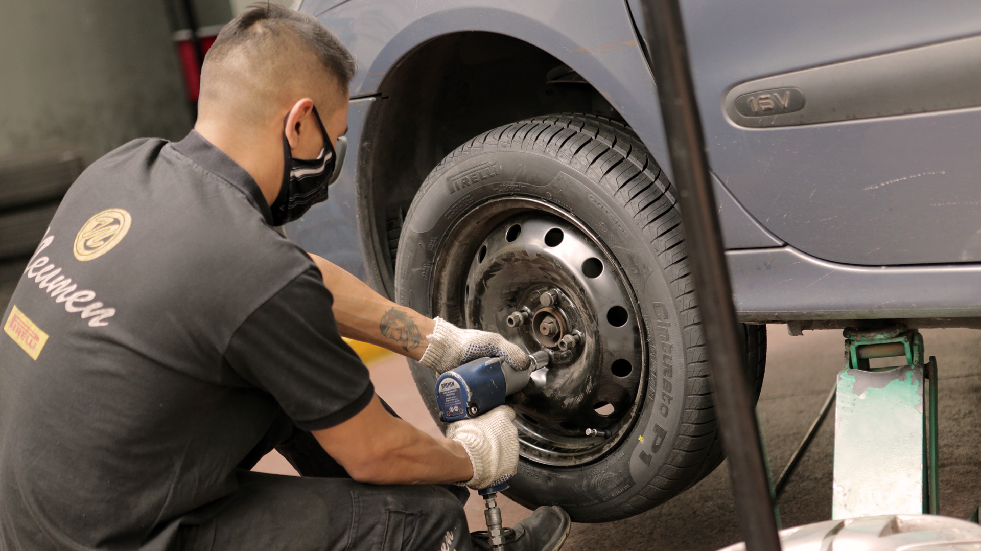 Decrease And Increase In Prices Are Common Currency In Tire Shops And Tire Shops.