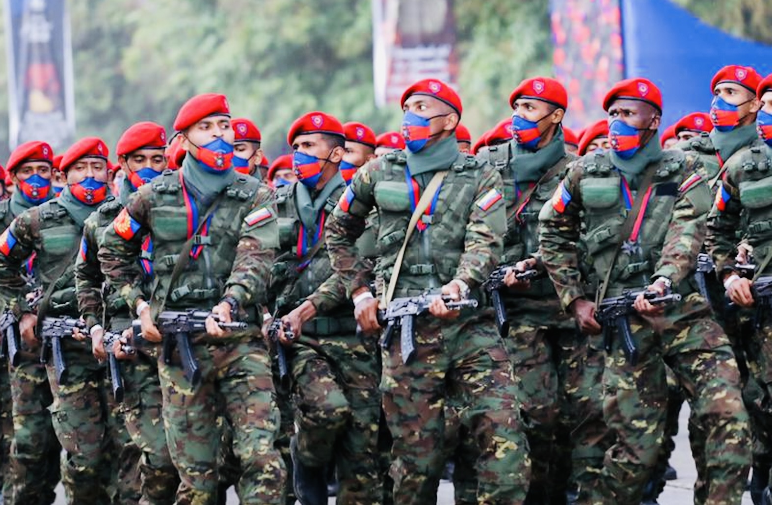 A los soldados también les impacta la crisis económica y social del país
