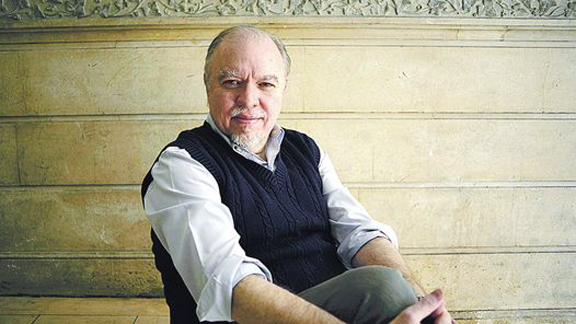 Jorge Fernández Díaz lleva 40 años trajinando redacciones y es uno de los autores más exitosos