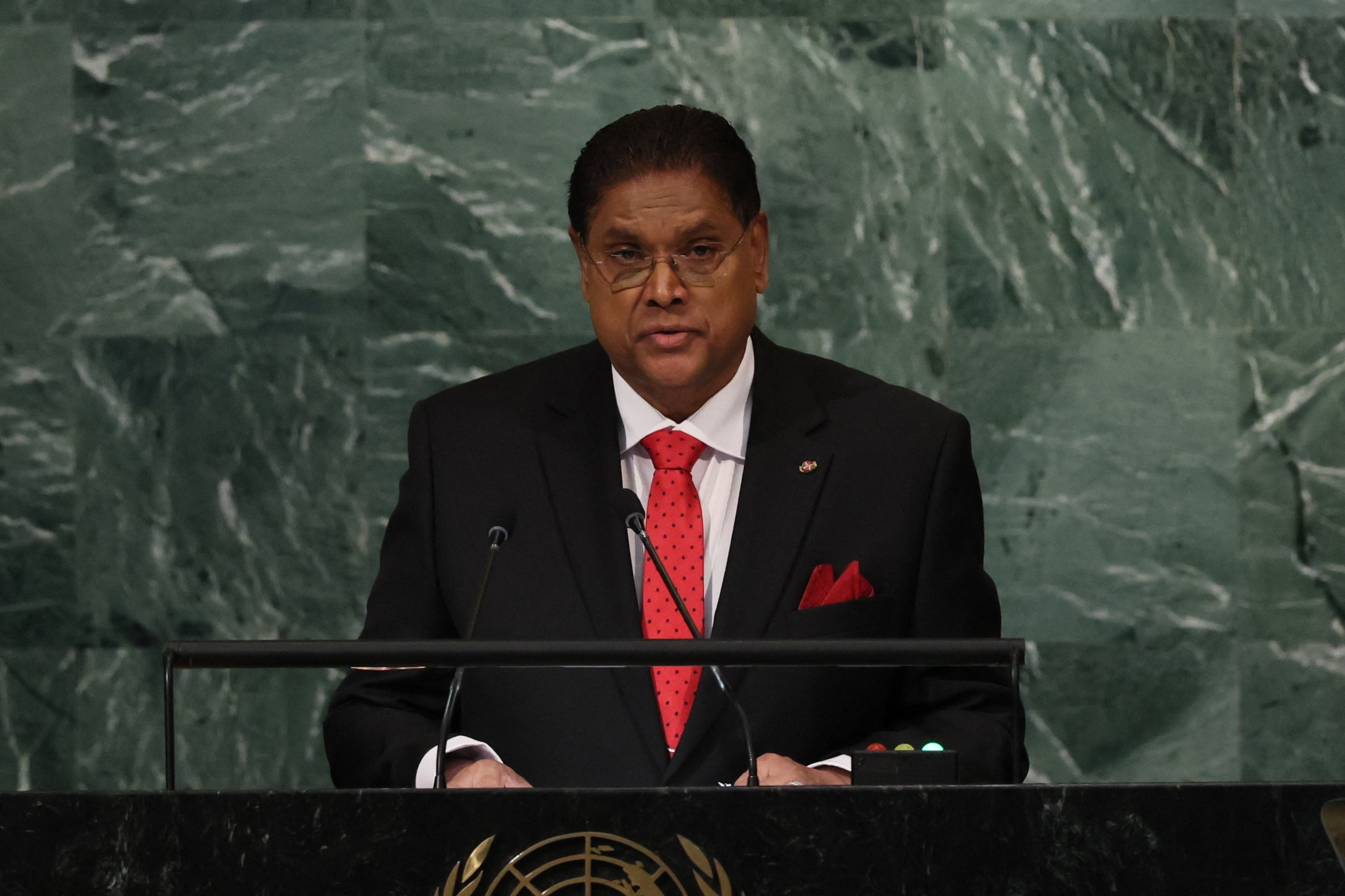 Chandrikapersad Santokhi, presidente de Surinam