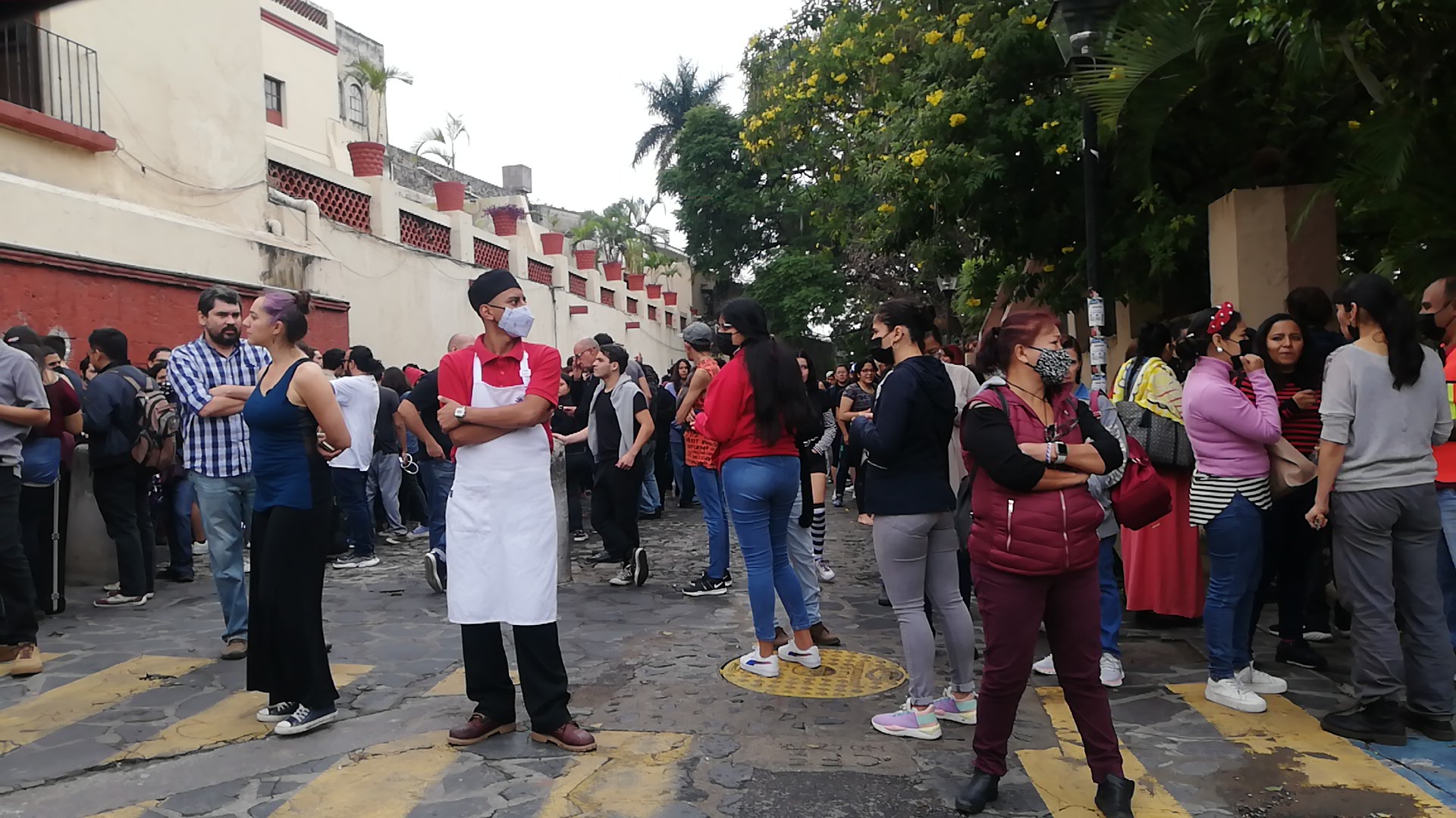 Amenaza de bomba en escuela de artes de Cuernavaca provocó una intensa movilización policíaca