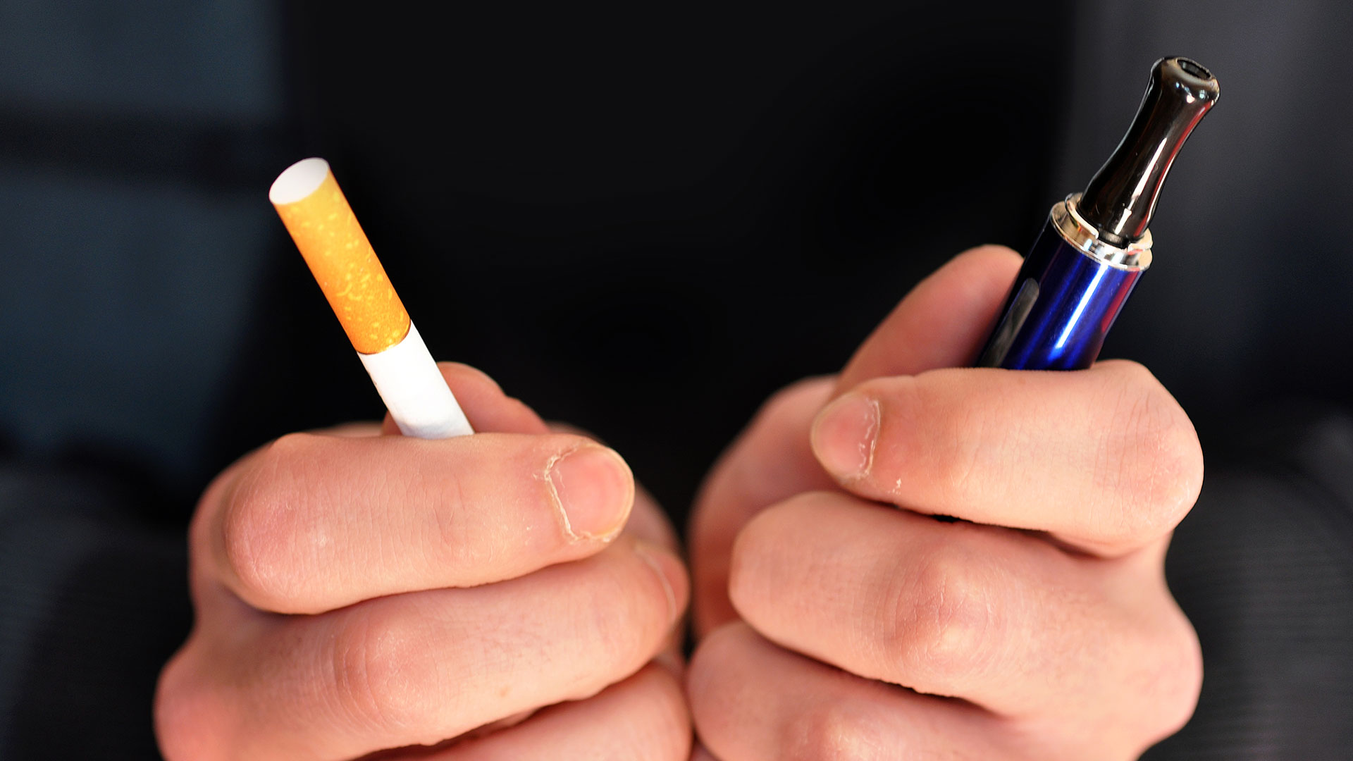 Un estudio reciente de la Universidad de Montreal, en Canadá, también detectó que los cigarrillos electrónicos causan cambios celulares y moleculares en los pulmones (Getty Images)