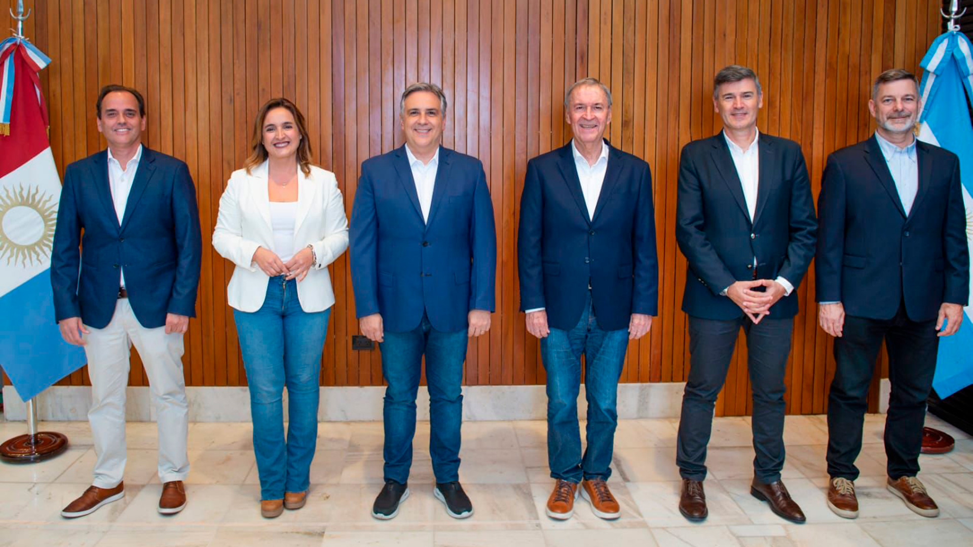 Juan Schiaretti junto a todos los candidatos de Hacemos por Córdoba para esta elección