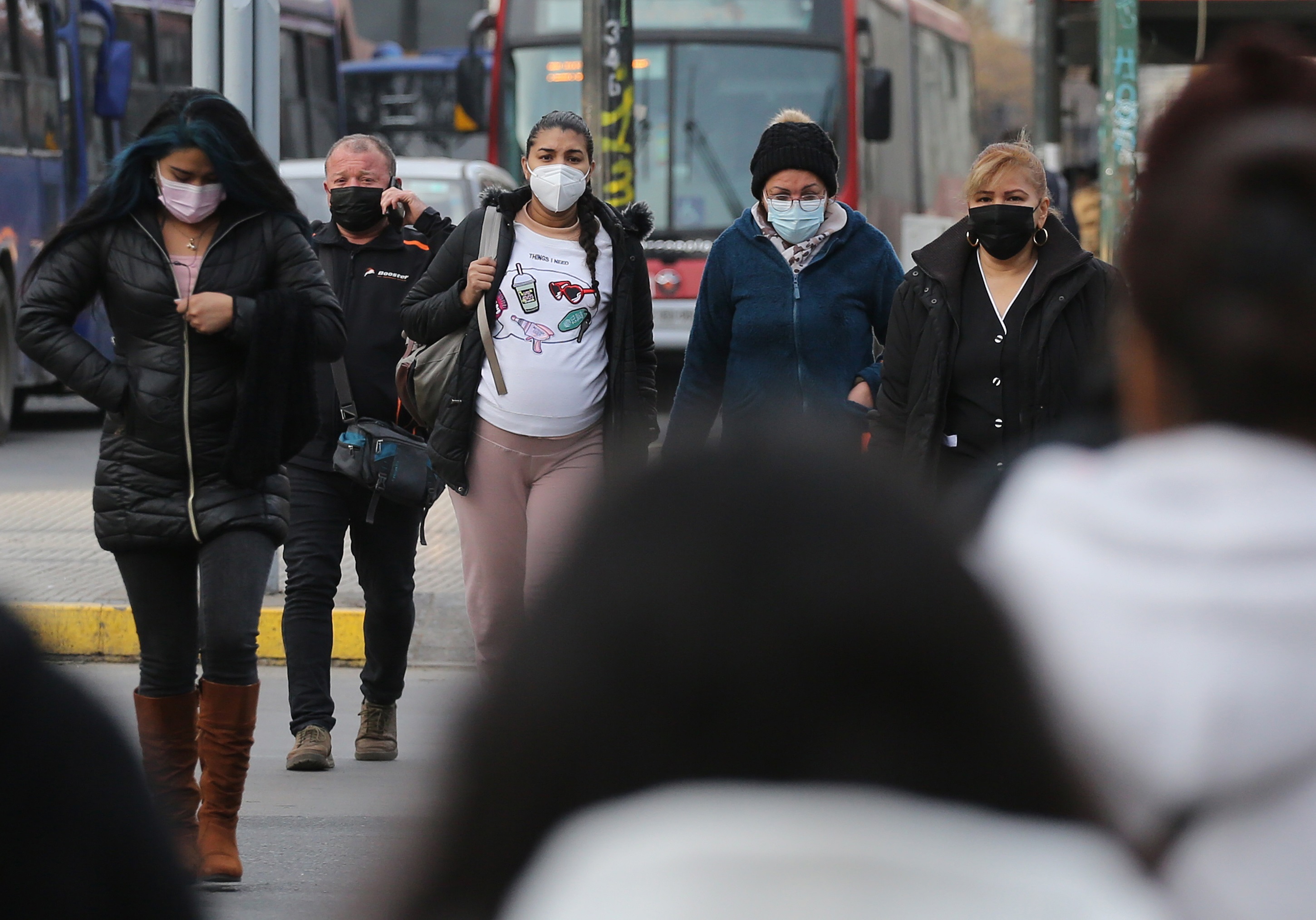 Las personas todavía son potencialmente peligrosas para contagiar COVID después de los 10 días. (EFE/Elvis González)