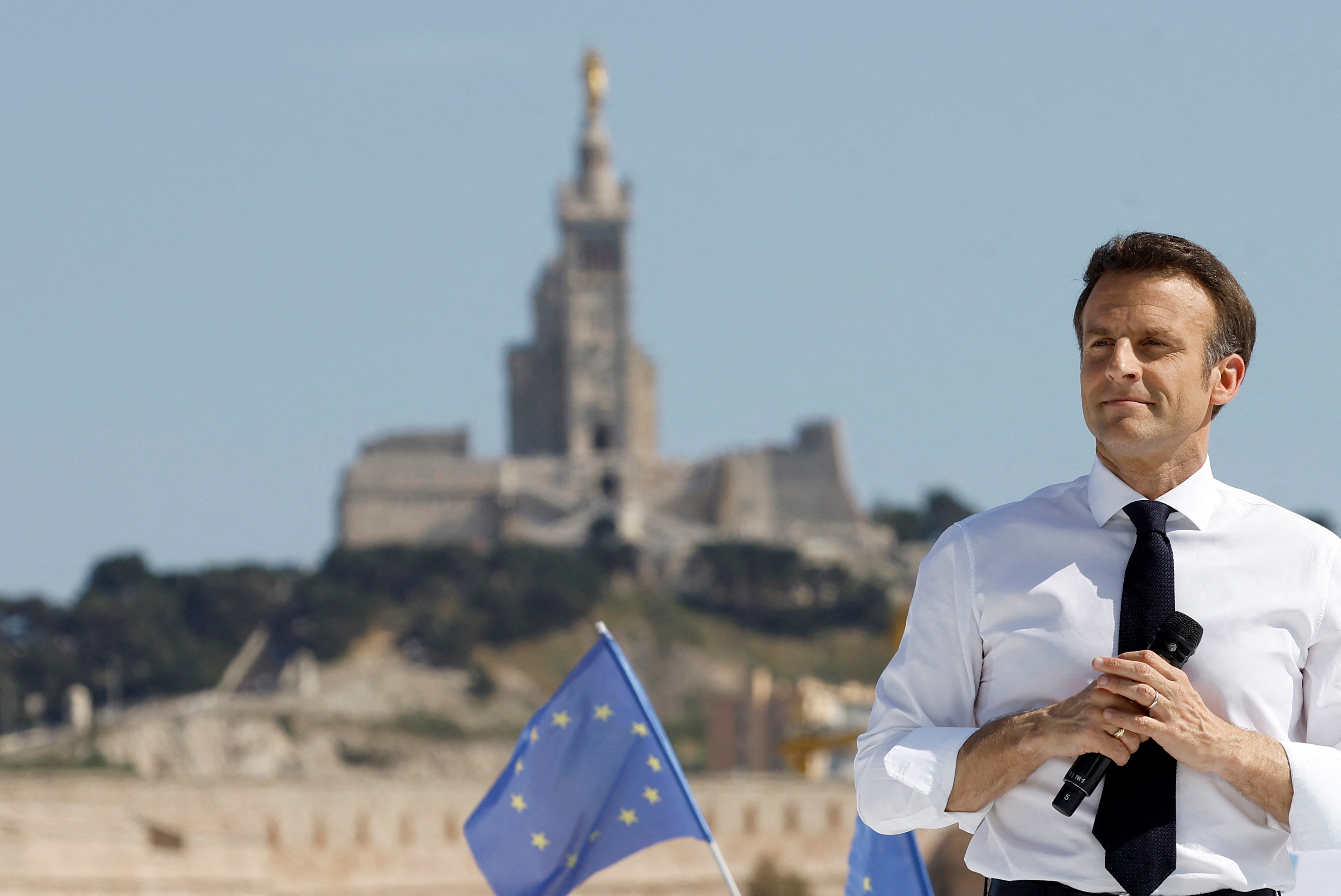 Le président Emmanuel Macron est en tête des sondages quelques jours avant les élections françaises (REUTERS / Christian Hartmann)