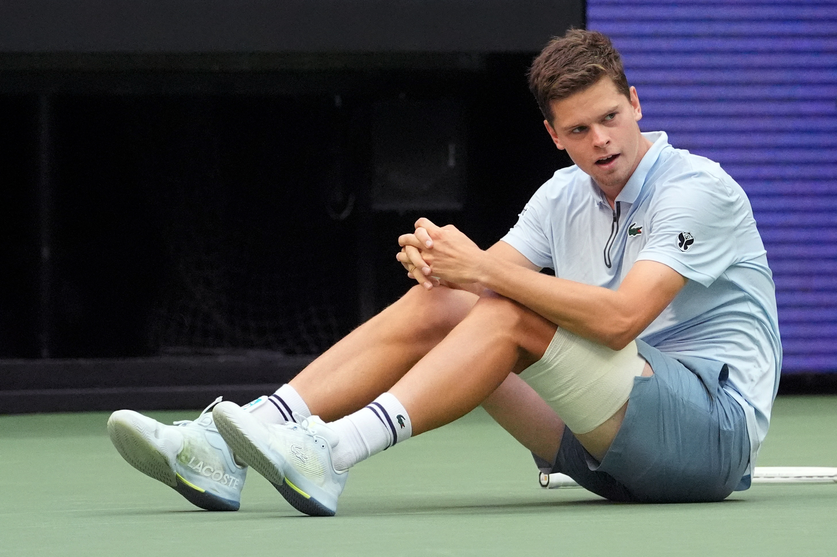 El "medicamento mágico" que le borró el dolor a Alexander Blockx para eliminar a Francisco Cerúndolo del US Open