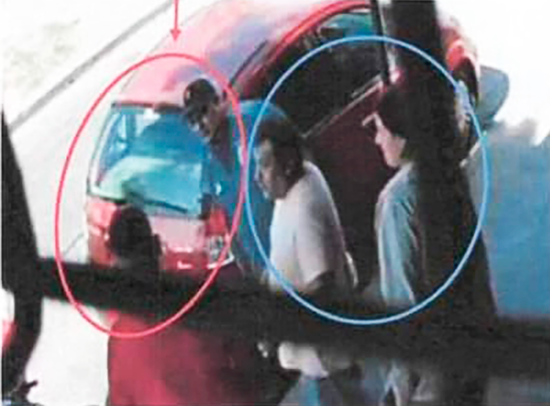 Las imágenes de la reunión que tuvieron los sospechosos del triple  femicidio narco antes de cometer los crímenes - Infobae