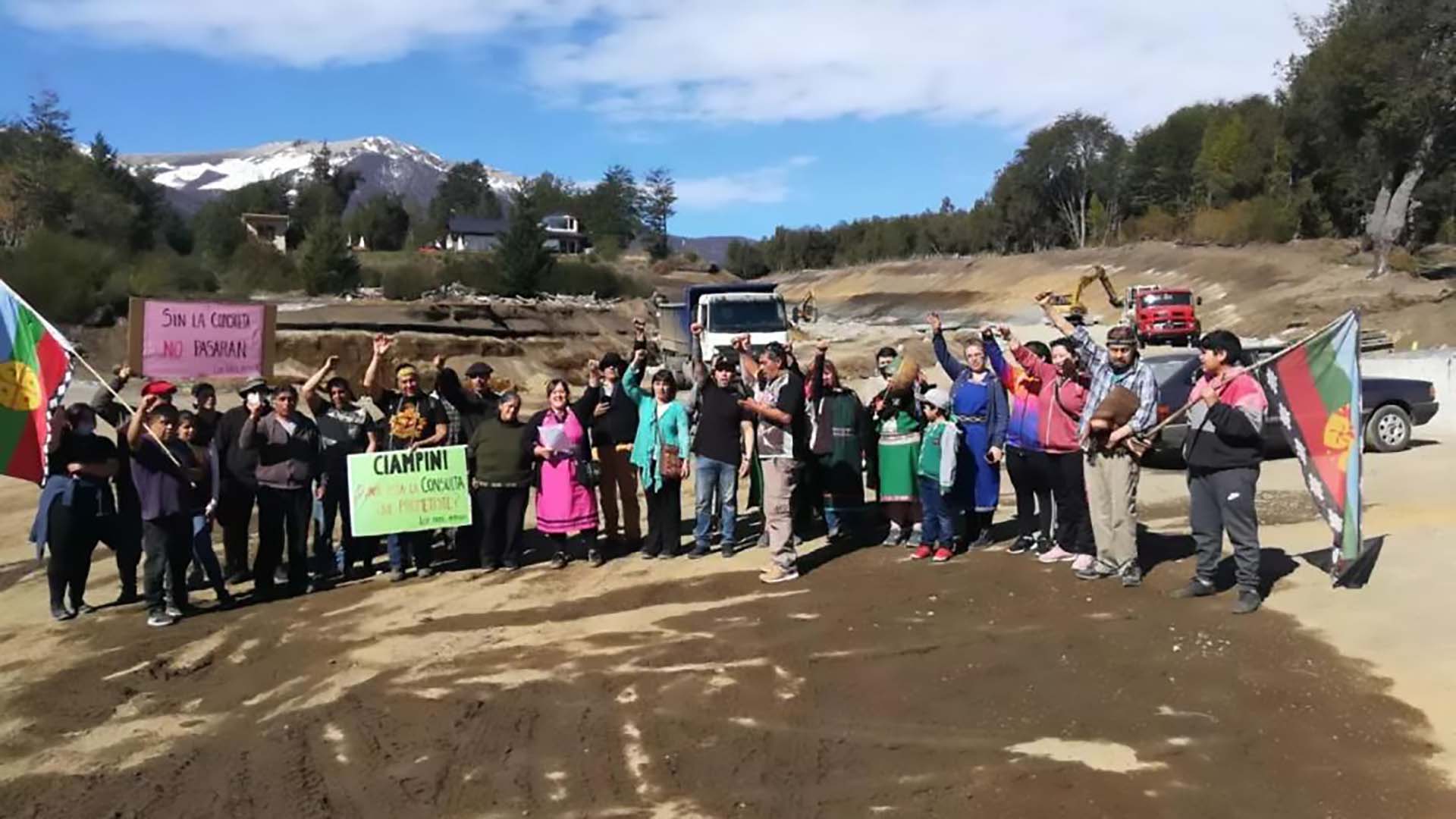 Villa la Angostura: una comunidad mapuche frena la construcción de una ruta para exigir al INAI que complete el relevamiento territorial