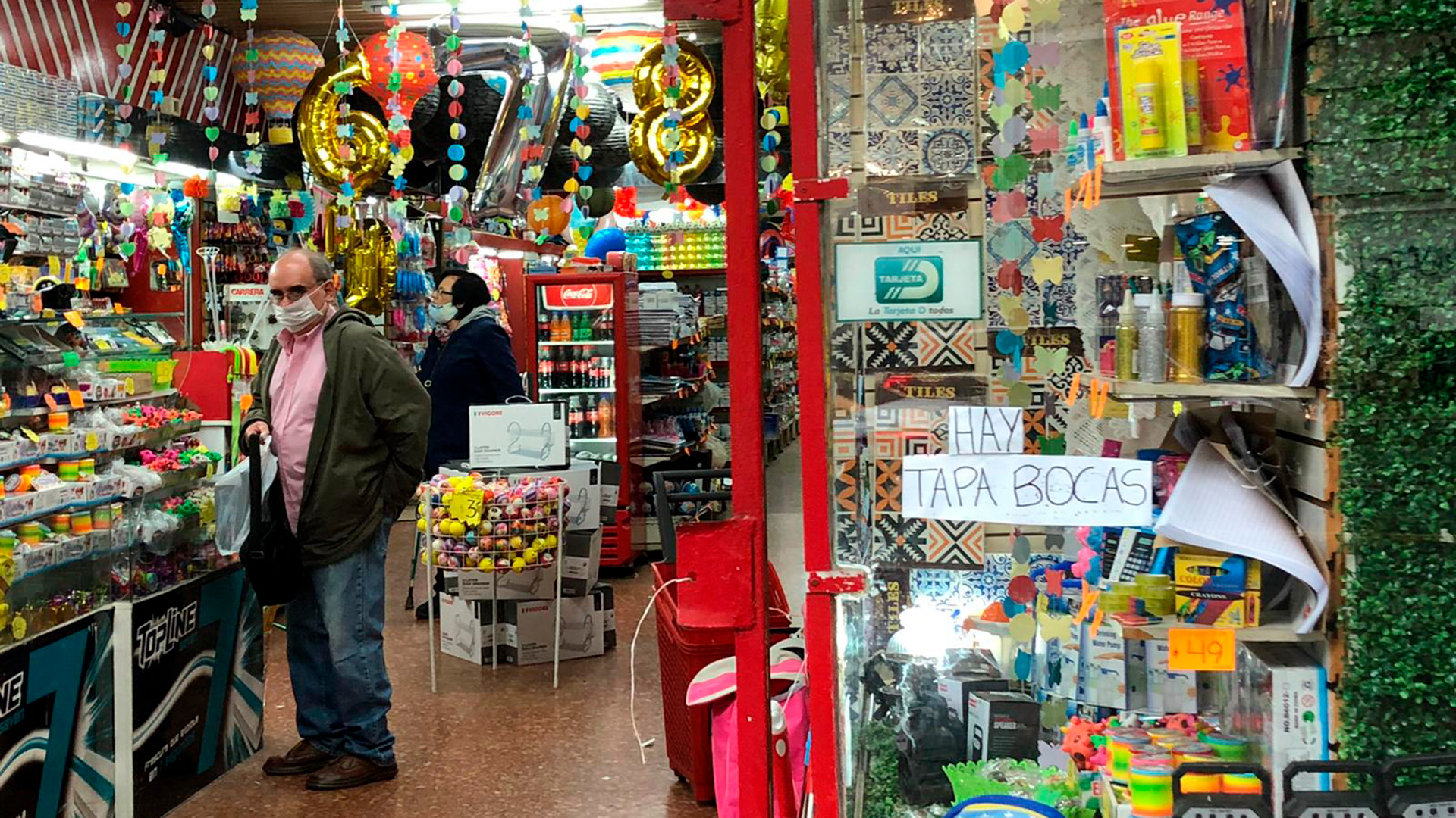 Un local comercial en Montevideo durante la reapertura progresiva (Catalina Weiss)