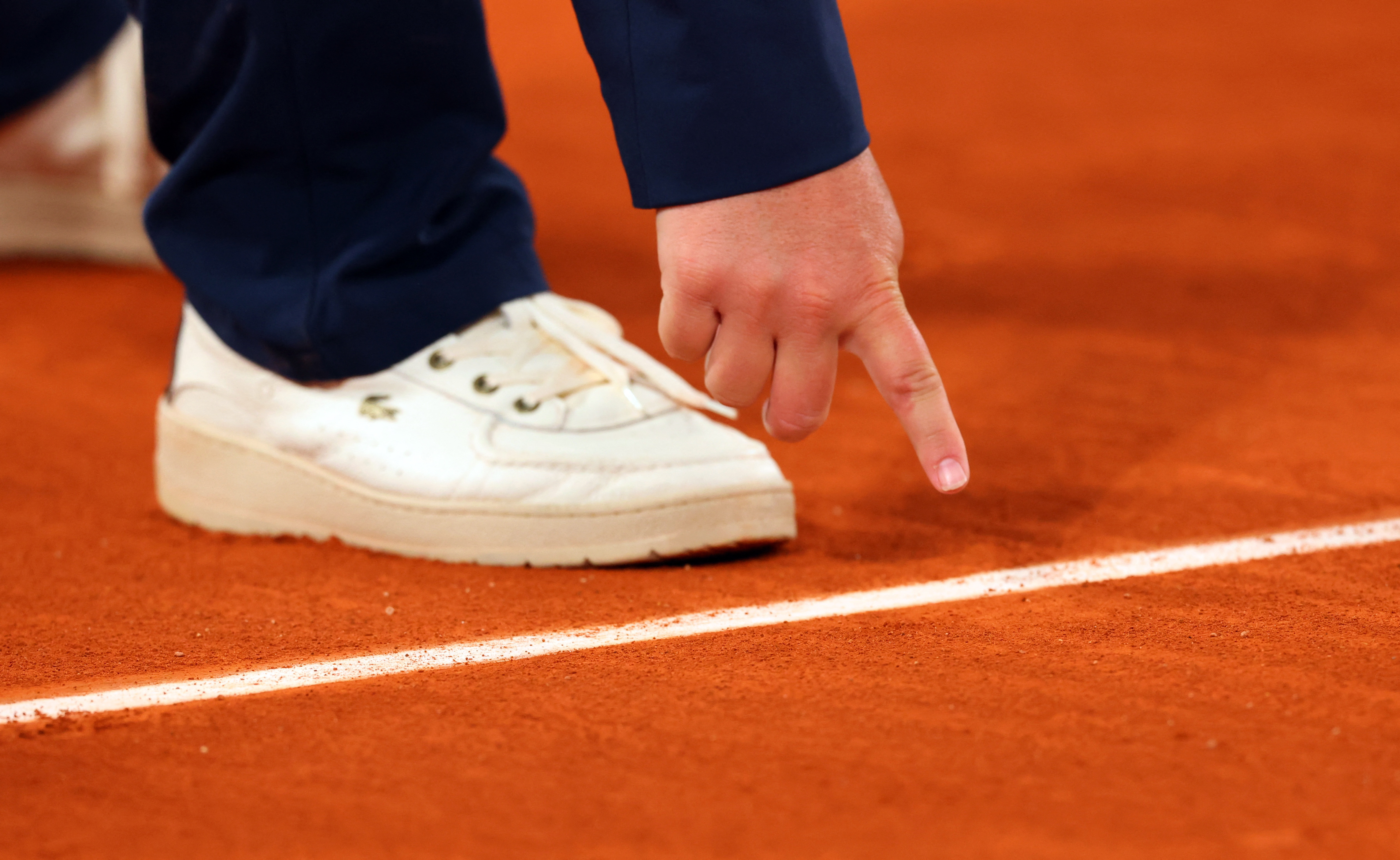 Roland Garros y la &uacute;ltima resistencia del tenis: por qu&eacute; sigue usando jueces de l&iacute;nea y la gran pol&eacute;mica de esta edici&oacute;n 