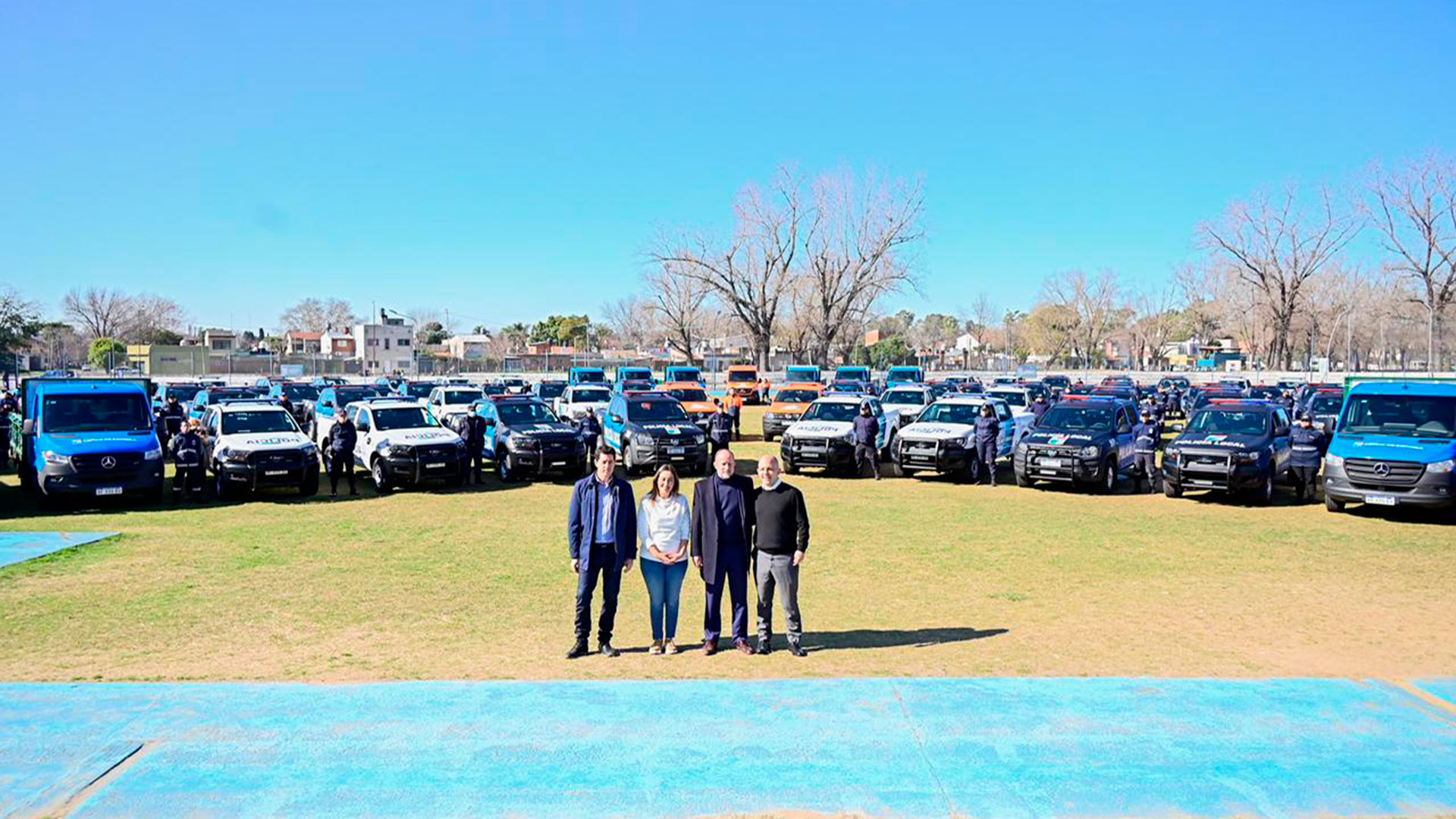 Wado de Pedro y Martín Insaurralde hicieron entrega de 100 vehículos municipales nuevos en Lomas de Zamora