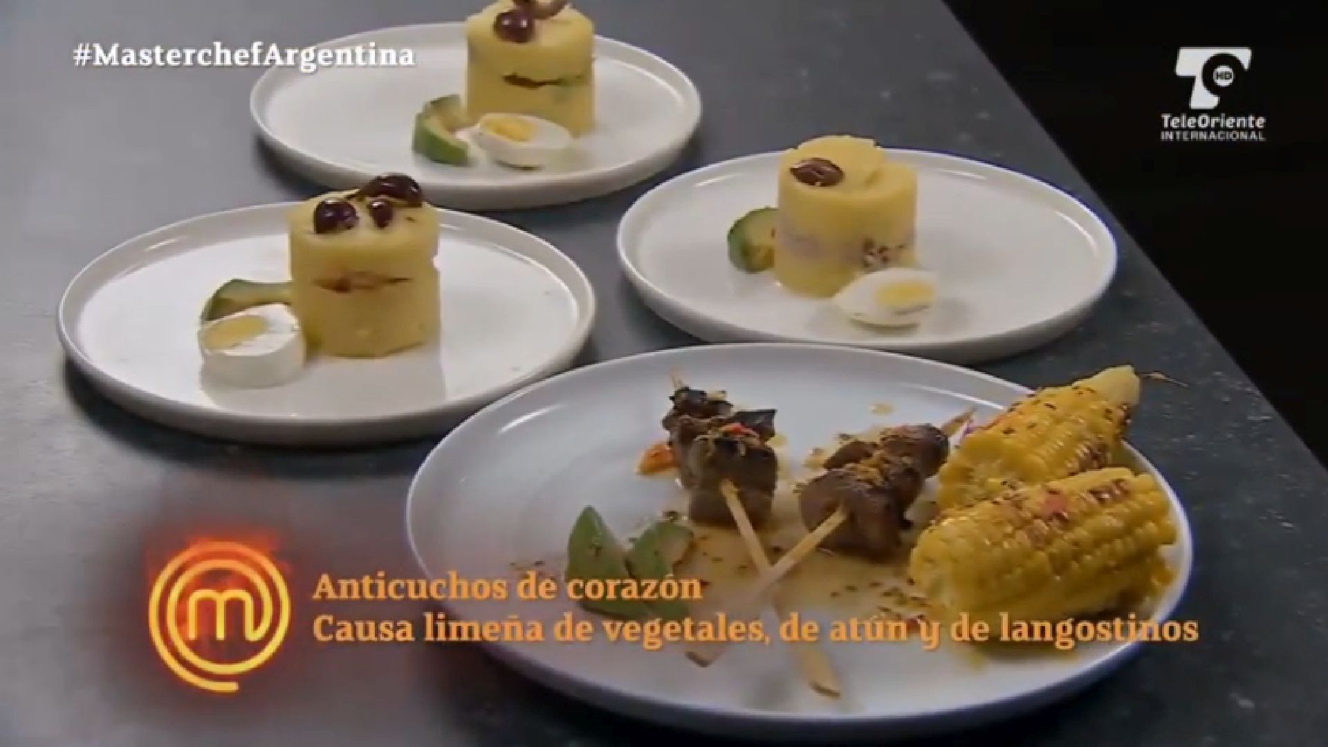 The participants did not have it easy when cooking Peruvian dishes.  (Capture: TeleOriente International)