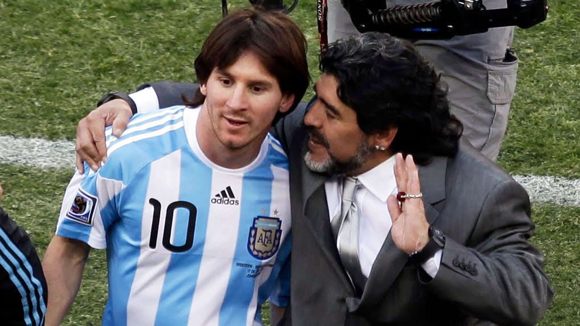 Pelé: Maradona fue mucho mejor futbolista que Messi