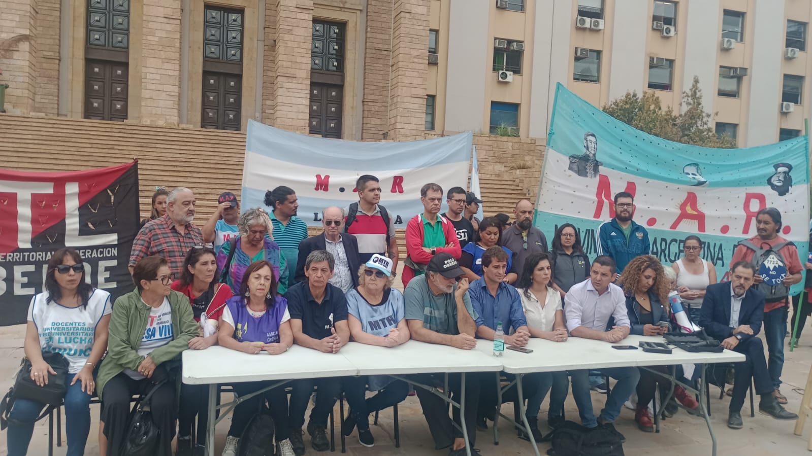 Desde Mendoza, la Unidad Piquetera decidió realizar cortes y bloqueos para solicitar la liberación de los dirigentes del Polo Obrero