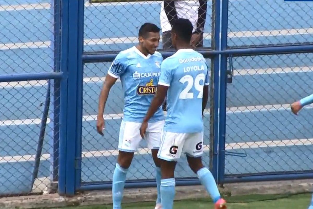 Christofer Gonzáles define con clase para el 1-0 de Cristal ante Ayacucho FC por la Liga 1