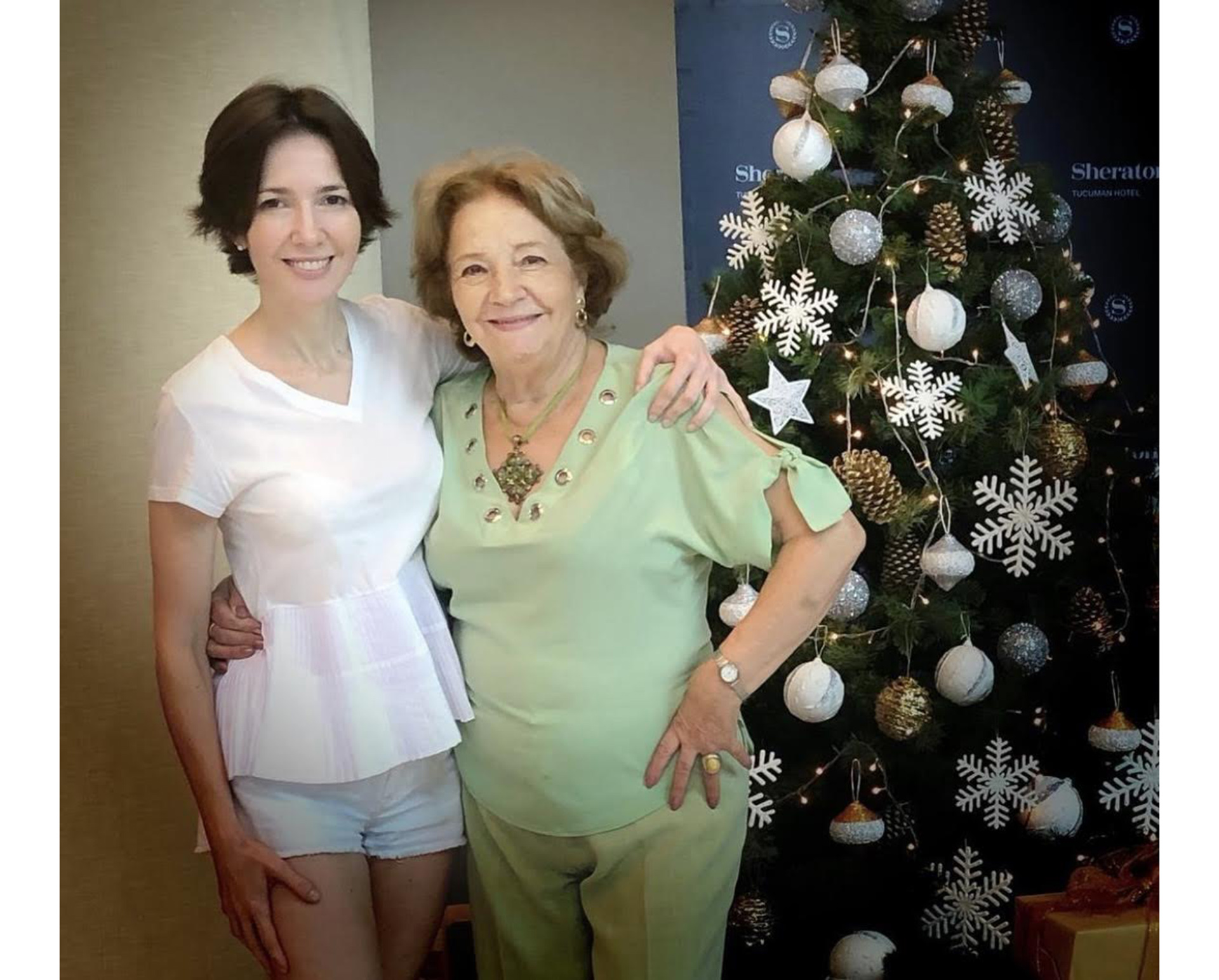 Cristina Pérez y su tía Amparo (84)