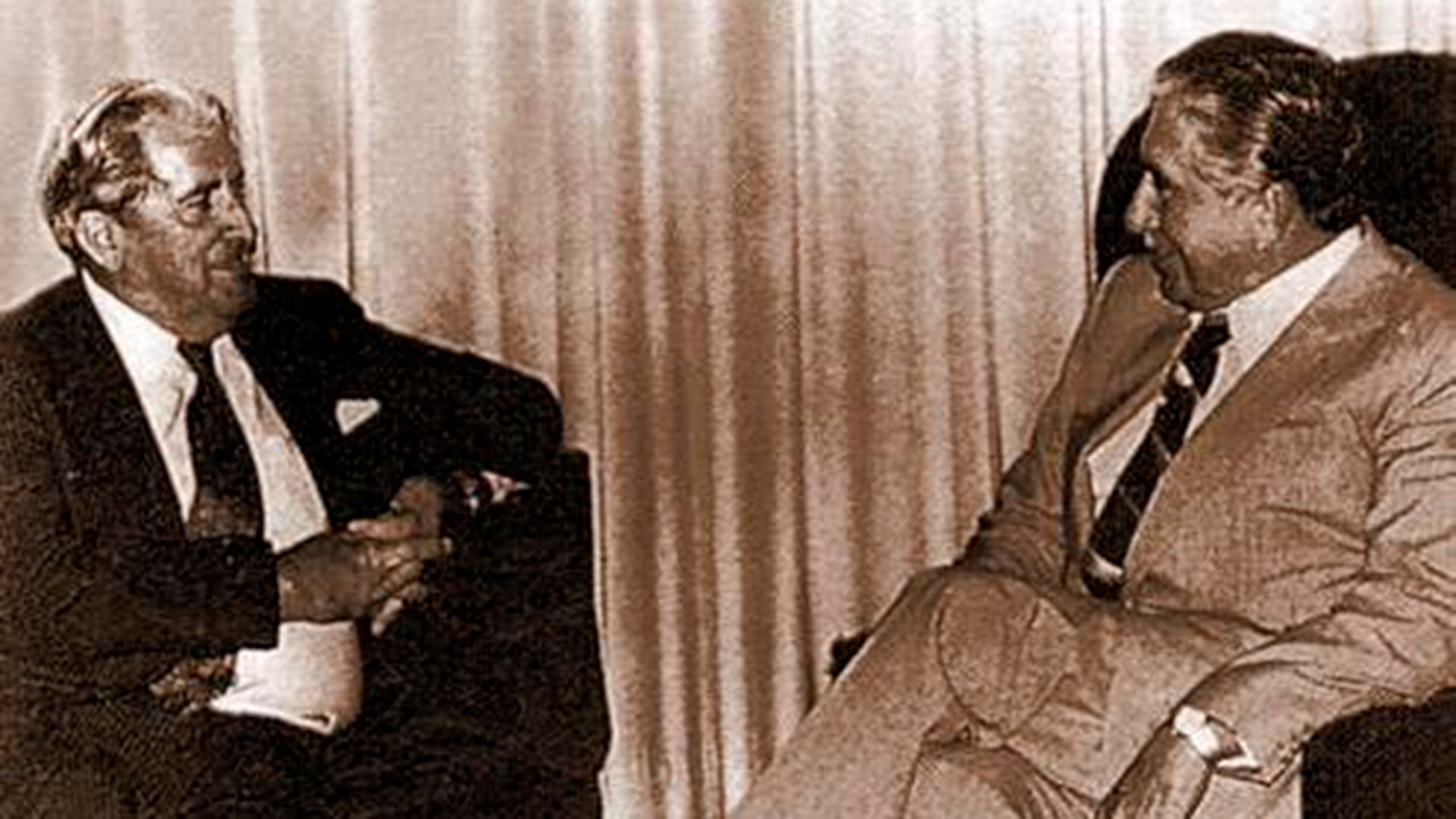 Foto oficial del encuentro de Walters con Augusto Pinochet