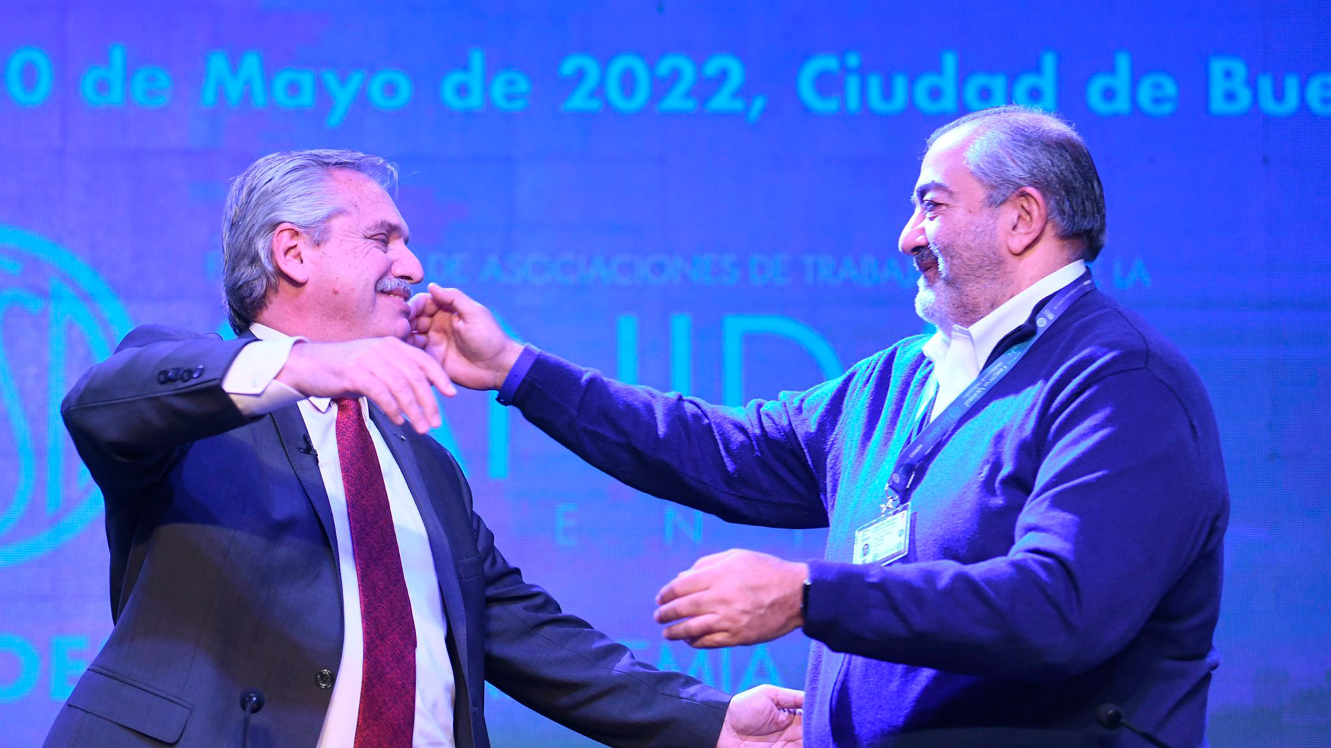 Alberto Fernández y Héctor Daer, en el congreso de Sanidad