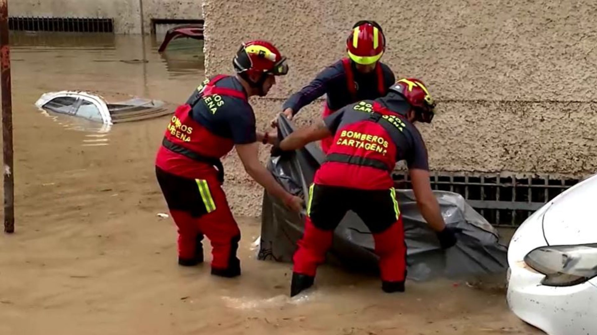Lluvias torrenciales dejaron severas inundaciones en el sureste de España