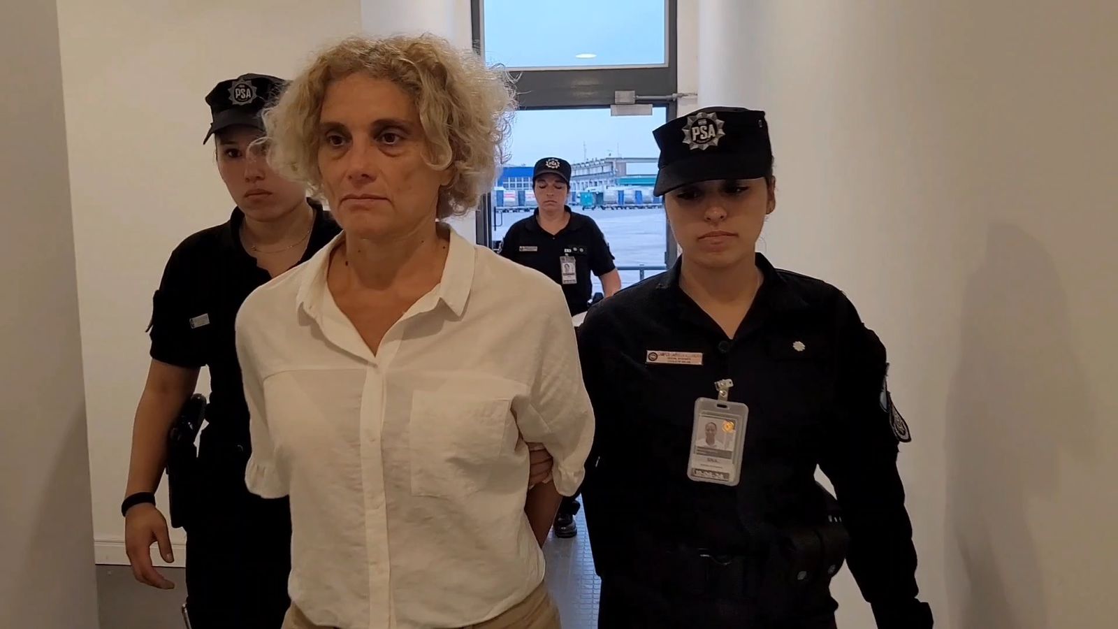 Sabrina Basile, hija de "Coco" Basile, se presentó ayer en Tribunales y quedó detenida