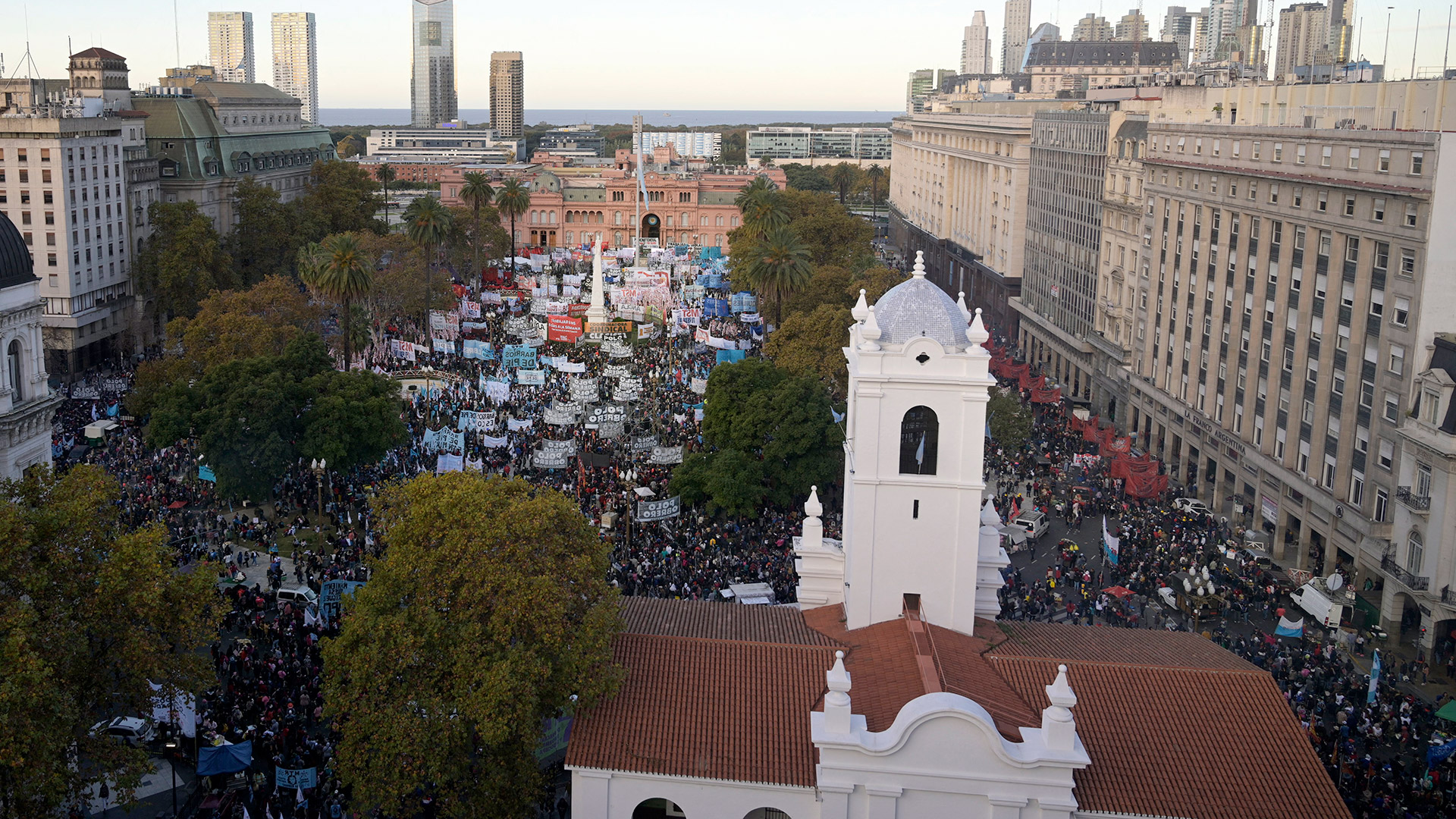Más de 50 mil personas se sumaron a la manifestación