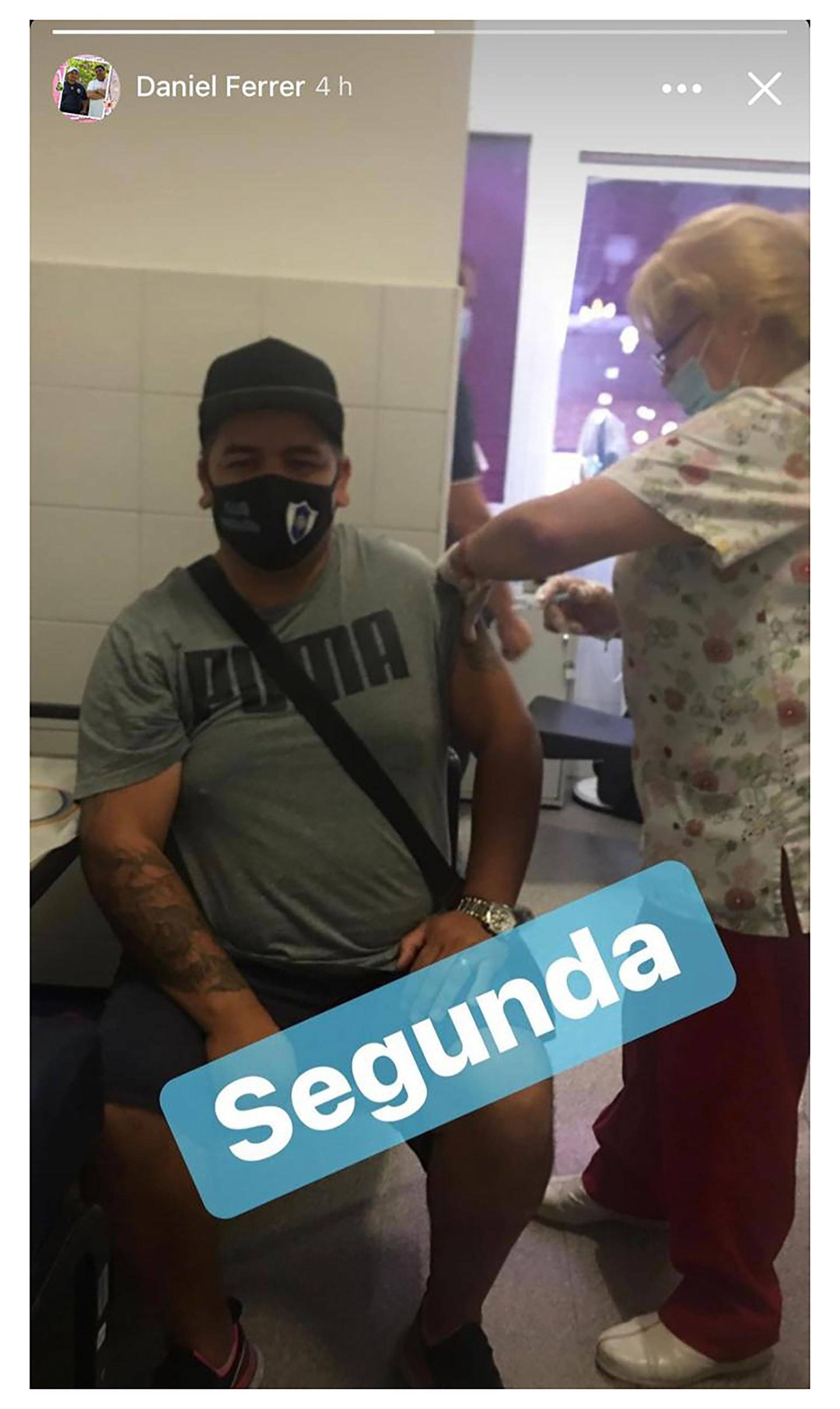 El militante de Avellaneda publicó la foto luego de la segunda dosis