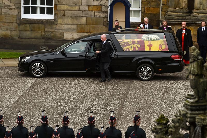 El monarca también viajará a Escocia