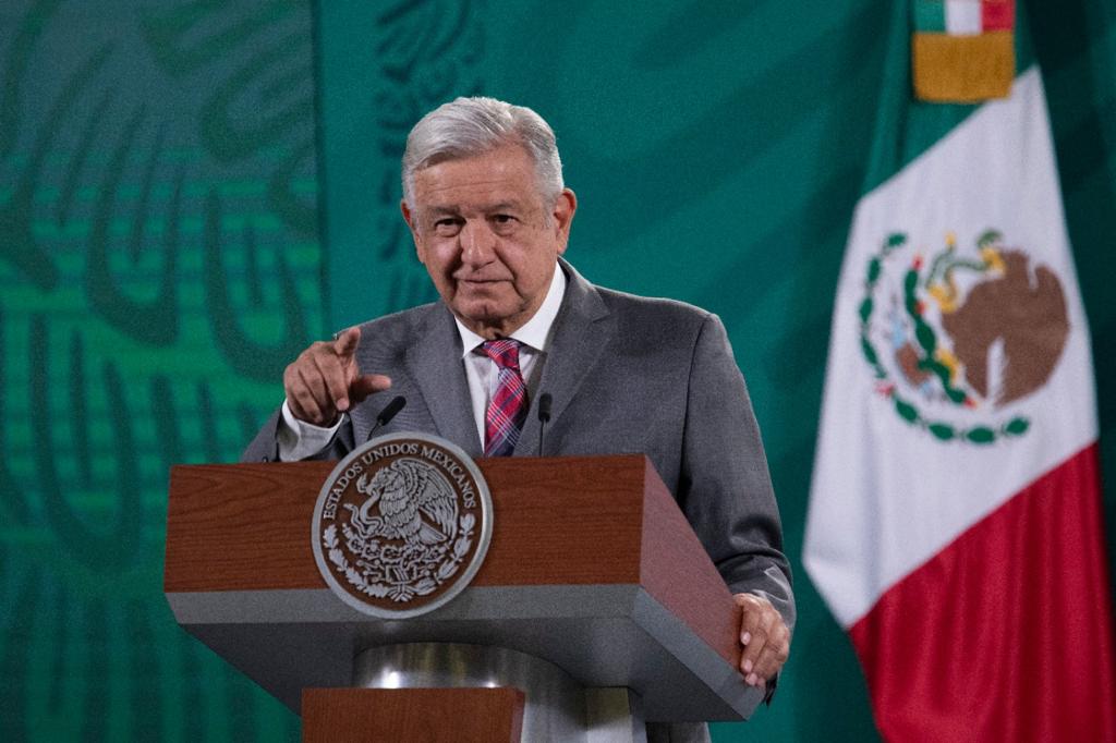 AMLO señaló a Ciro Murayama y dijo que el consejero lo quiere encarcelar (Foto: Presidencia de México). 