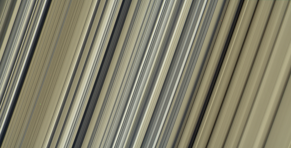 La imagen a colores y con la resolución más alta jamás tomada de los anillos de Saturno, tomada por la sonda Cassini (NASA/JPL-Caltech/Space Science Institute)