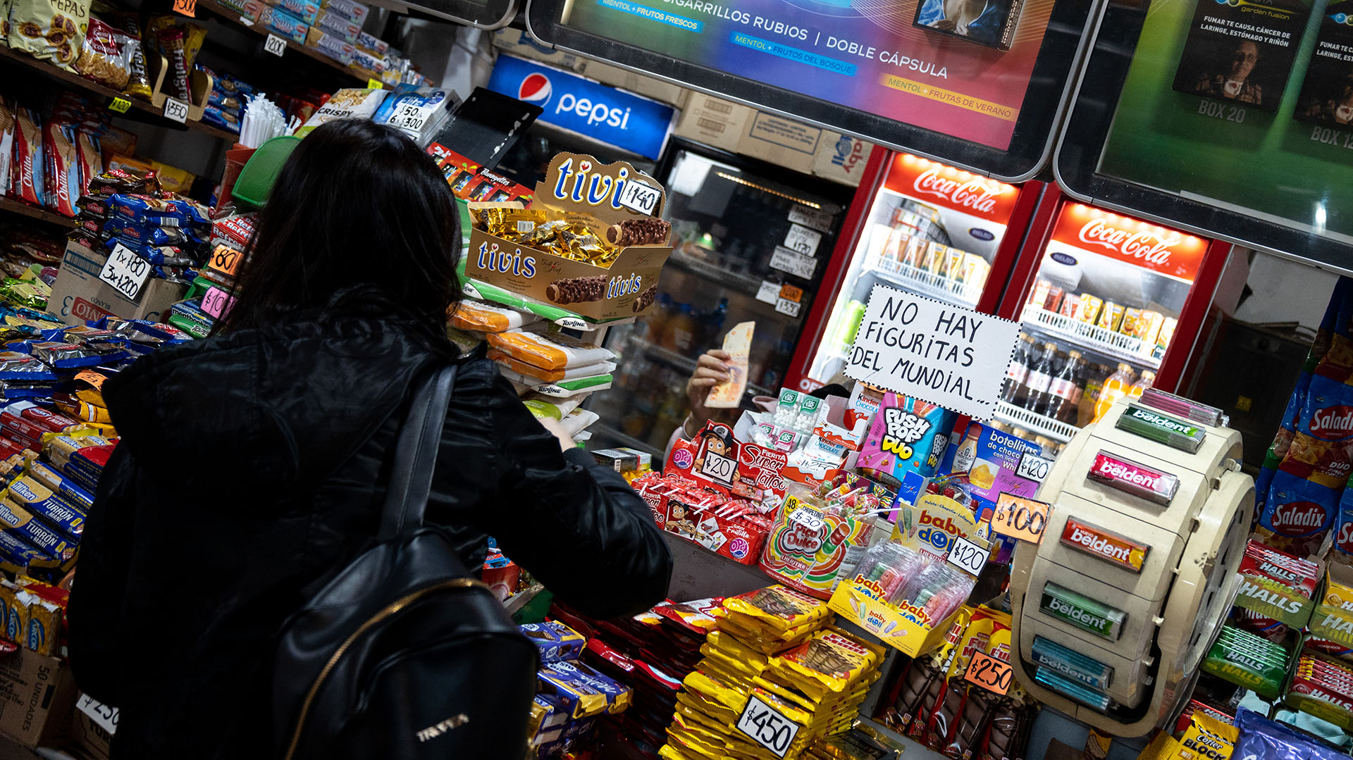 En algunas ciudades del país, los municipios organizan lugares y postas para que las familias se encuentren y puedan intercambiar figuritas