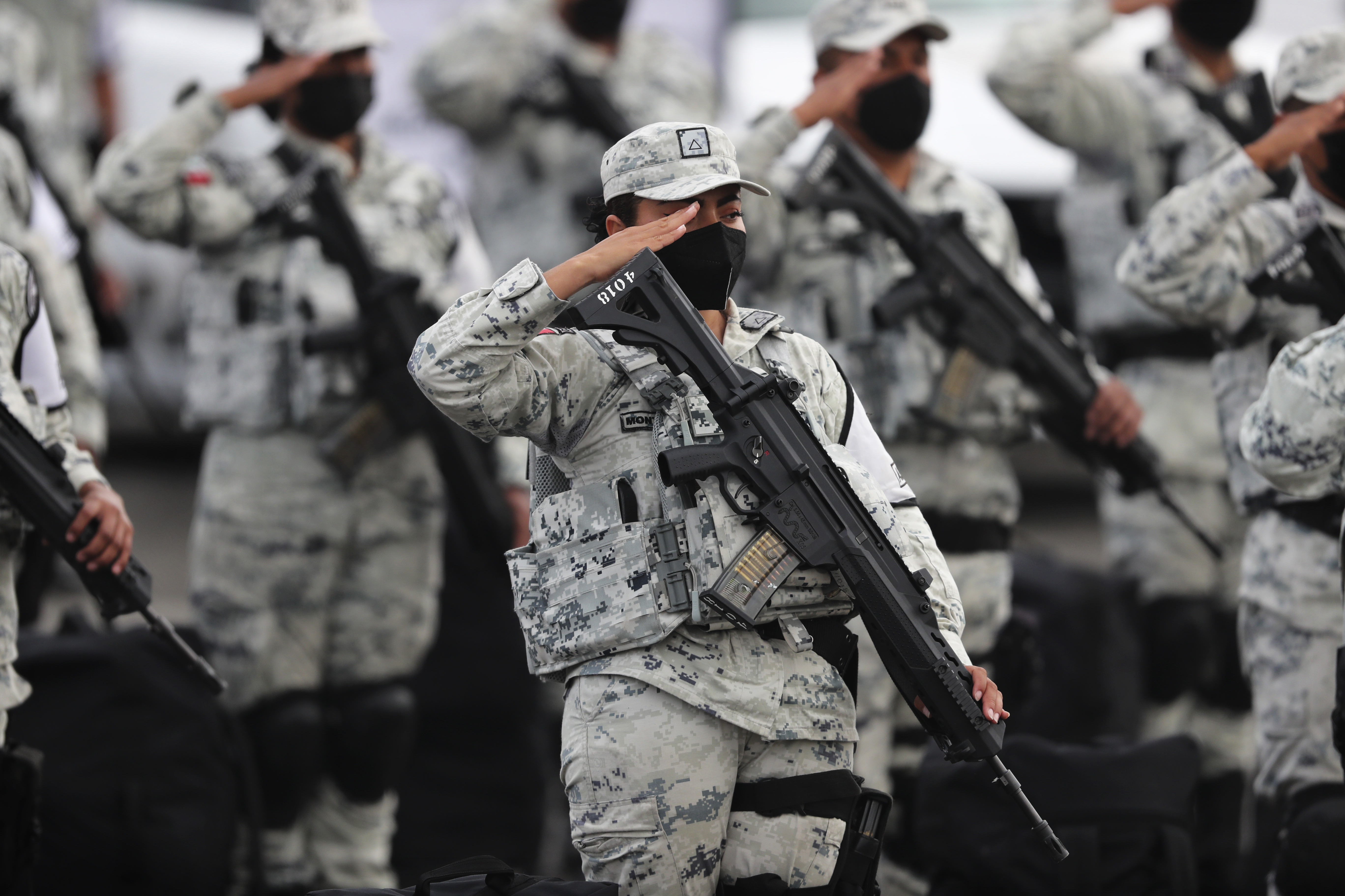 Con la GN se ha profundizado la militarización en México en el ámbito de la Seguridad Pública (AP Photo/Marco Ugarte)
