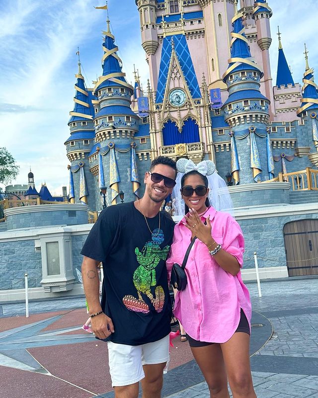 Anthony Aranda and Melissa Paredes are getting married.  (Instagram/@anthonyarandab)