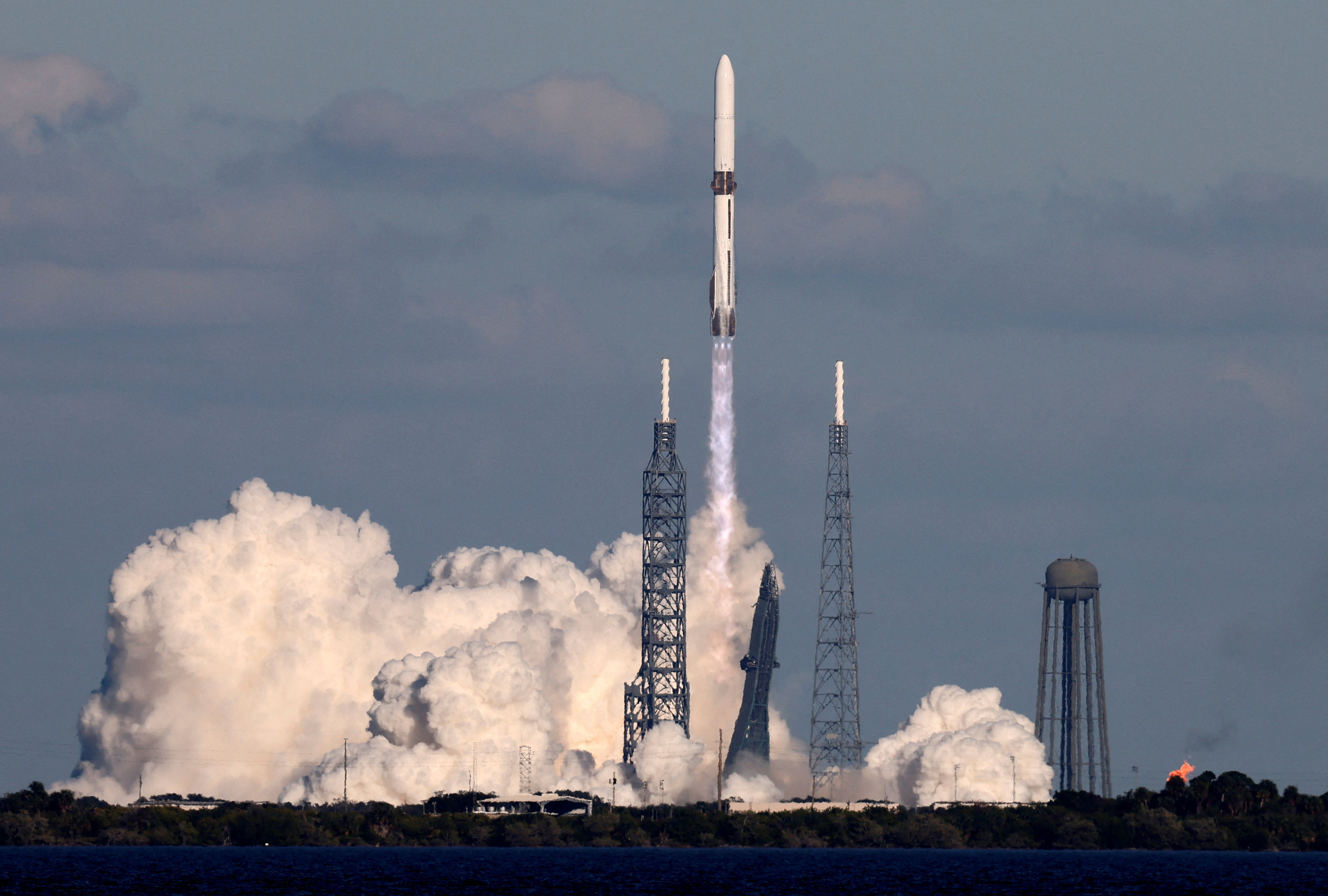 El ataque de un viudo negro en Palermo: con dos cómplices, golpearon, apuñalaron y robaron a un hombre en su departamento