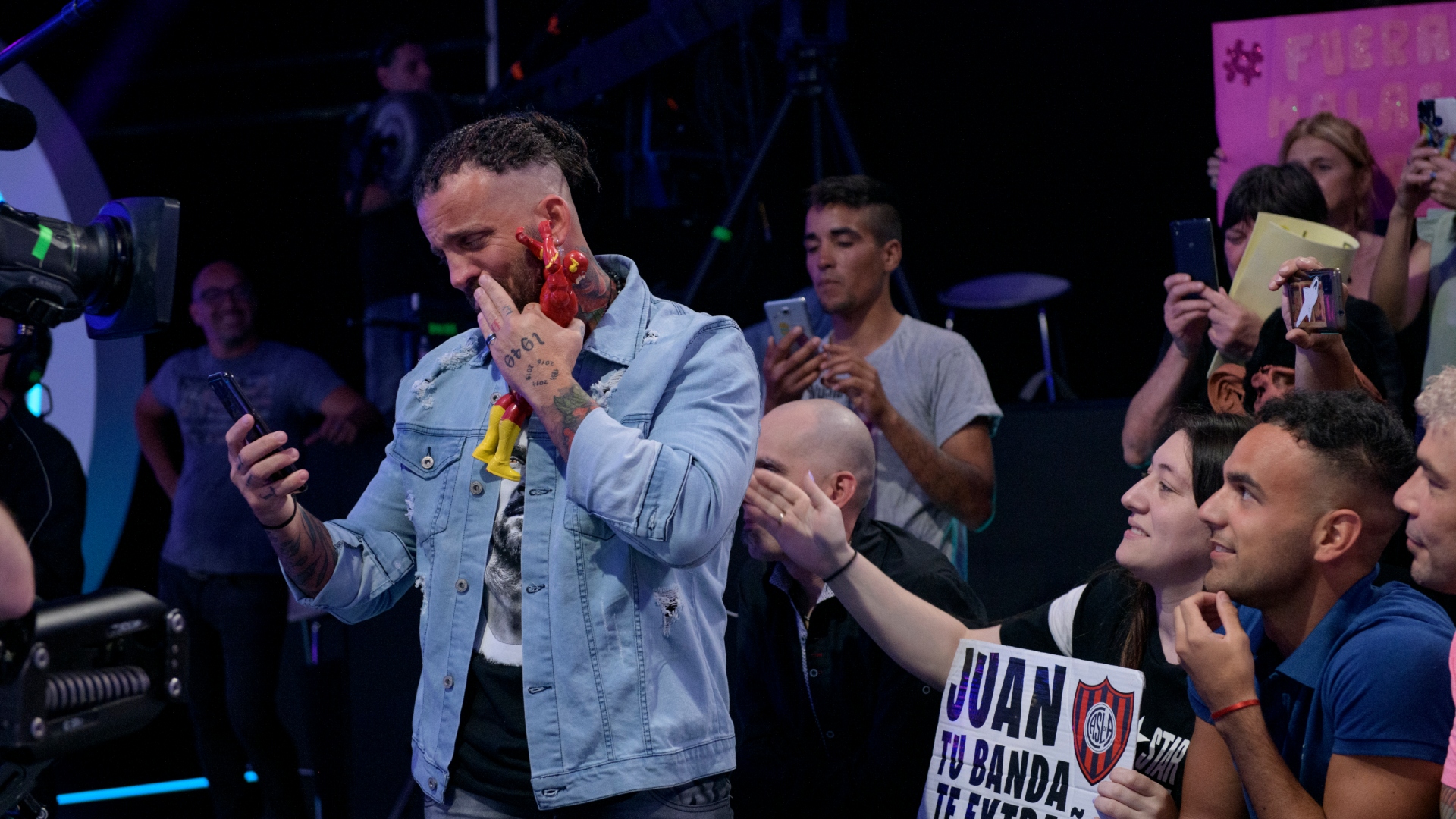 La emoción de Juan en los primeros minutos después de haber dejado la casa