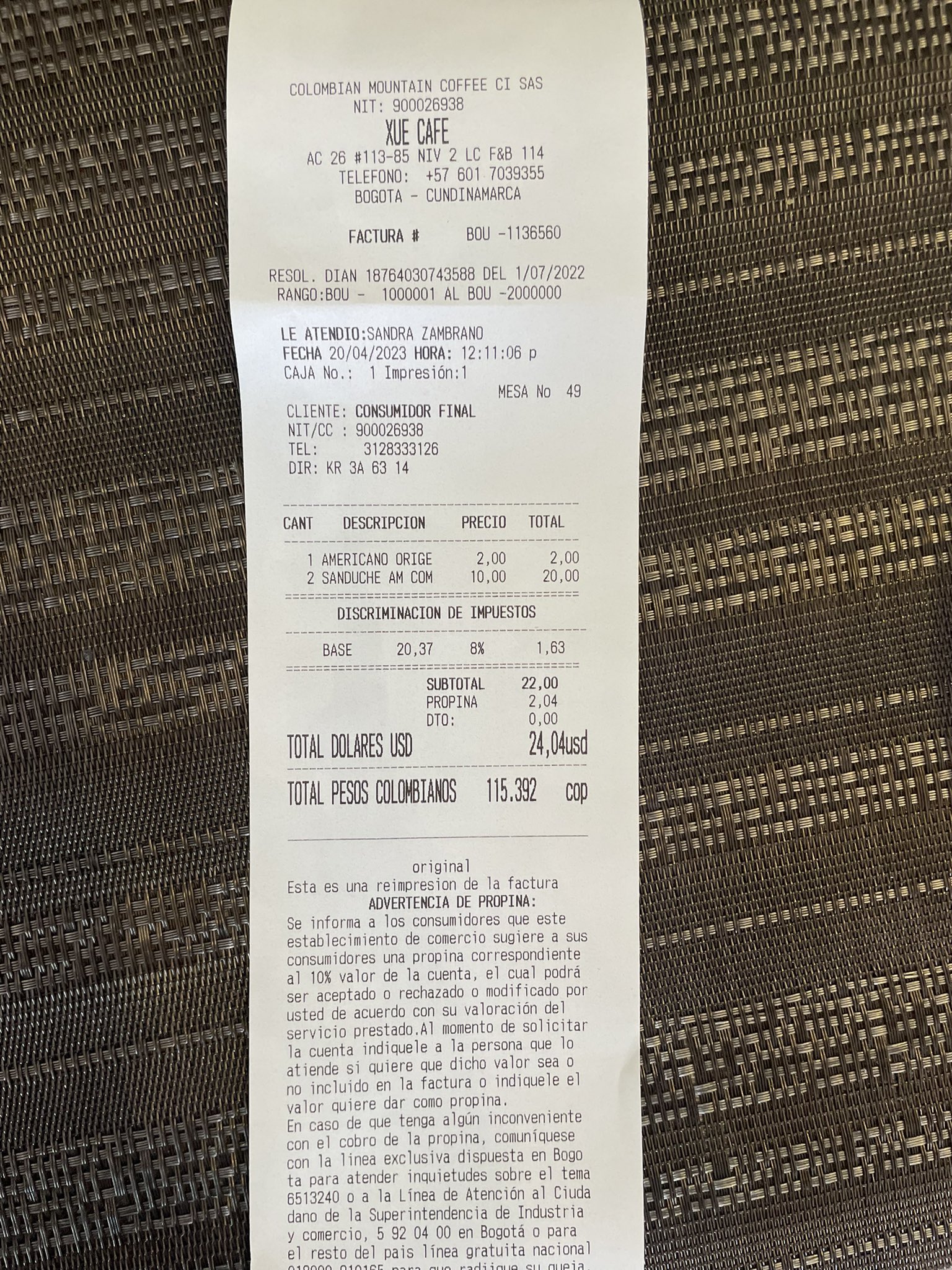 Polémica por abogado que se quejó del precio de un sanduche en el aeropuerto El Dorado. Twitter @Rodriparada