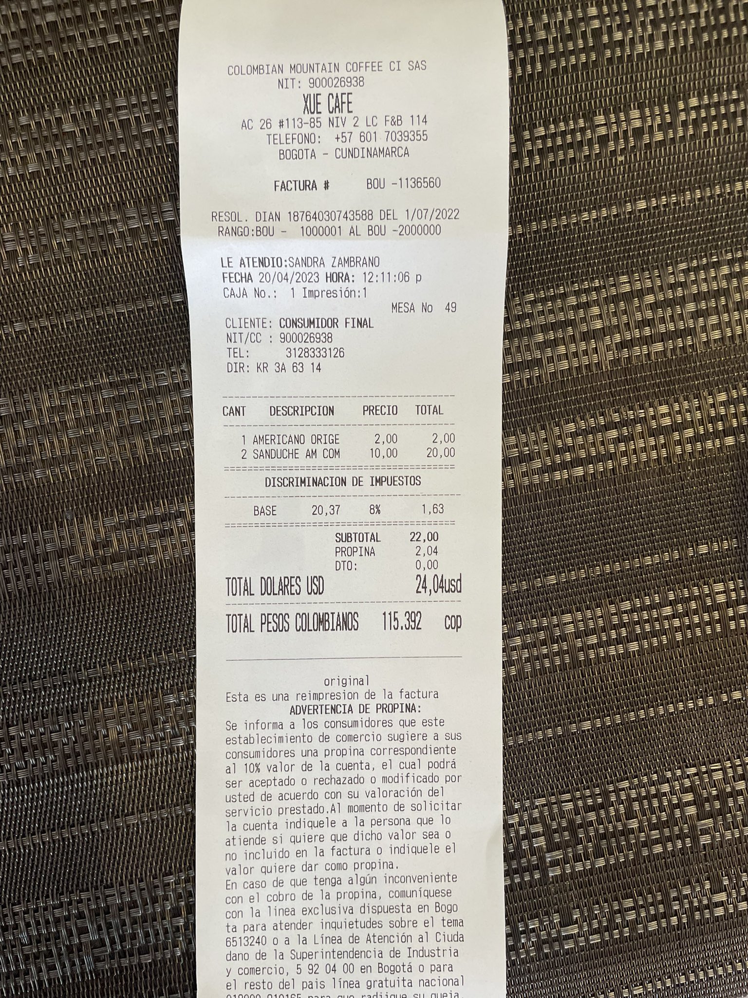 Polémica por abogado que se quejó del precio de un sanduche en el aeropuerto El Dorado. Twitter @Rodriparada