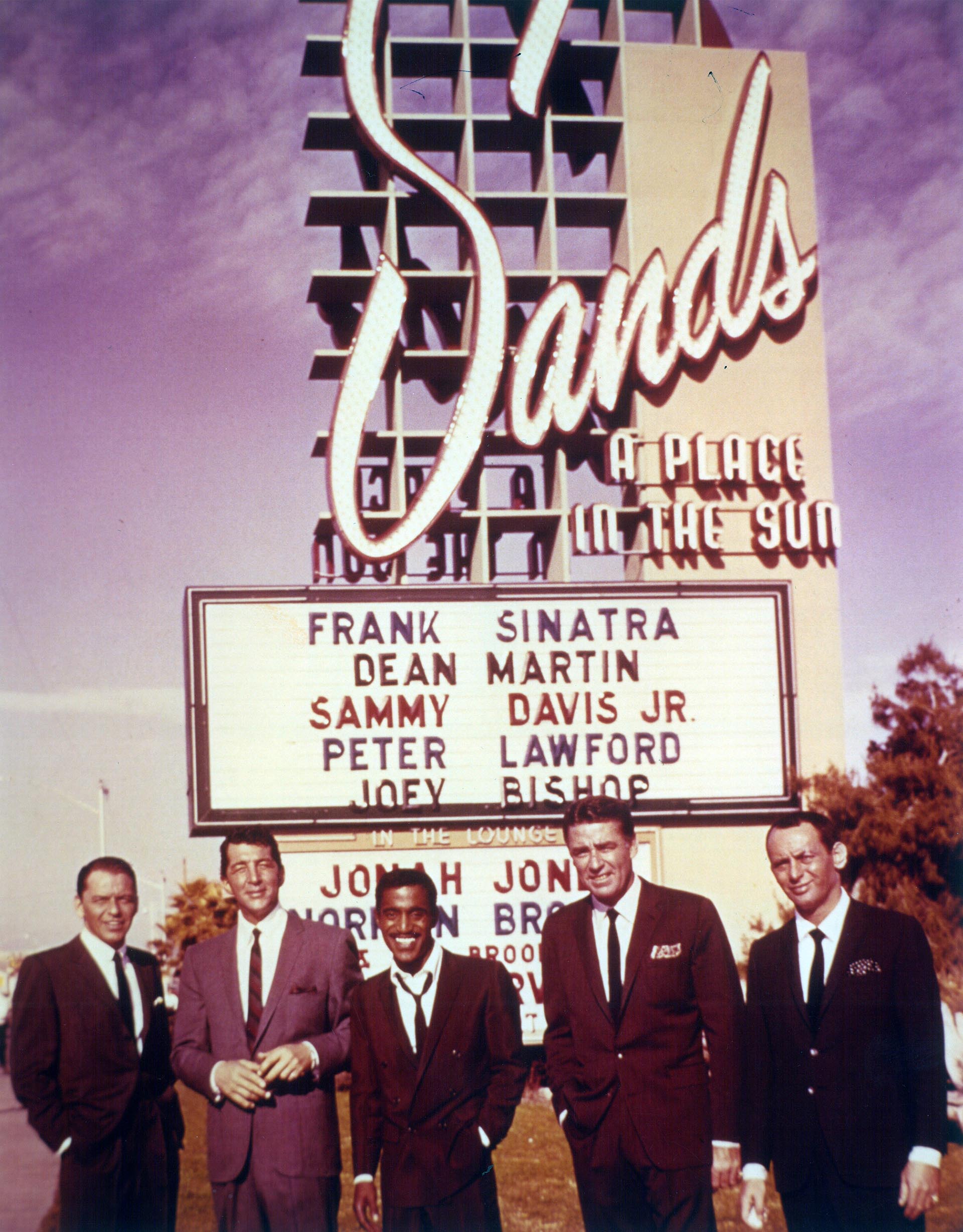 Frank Sinatra, Sammy Davis Jr, Dean Martin, Peter Lawford y Joey Bishop (Grosby Group)