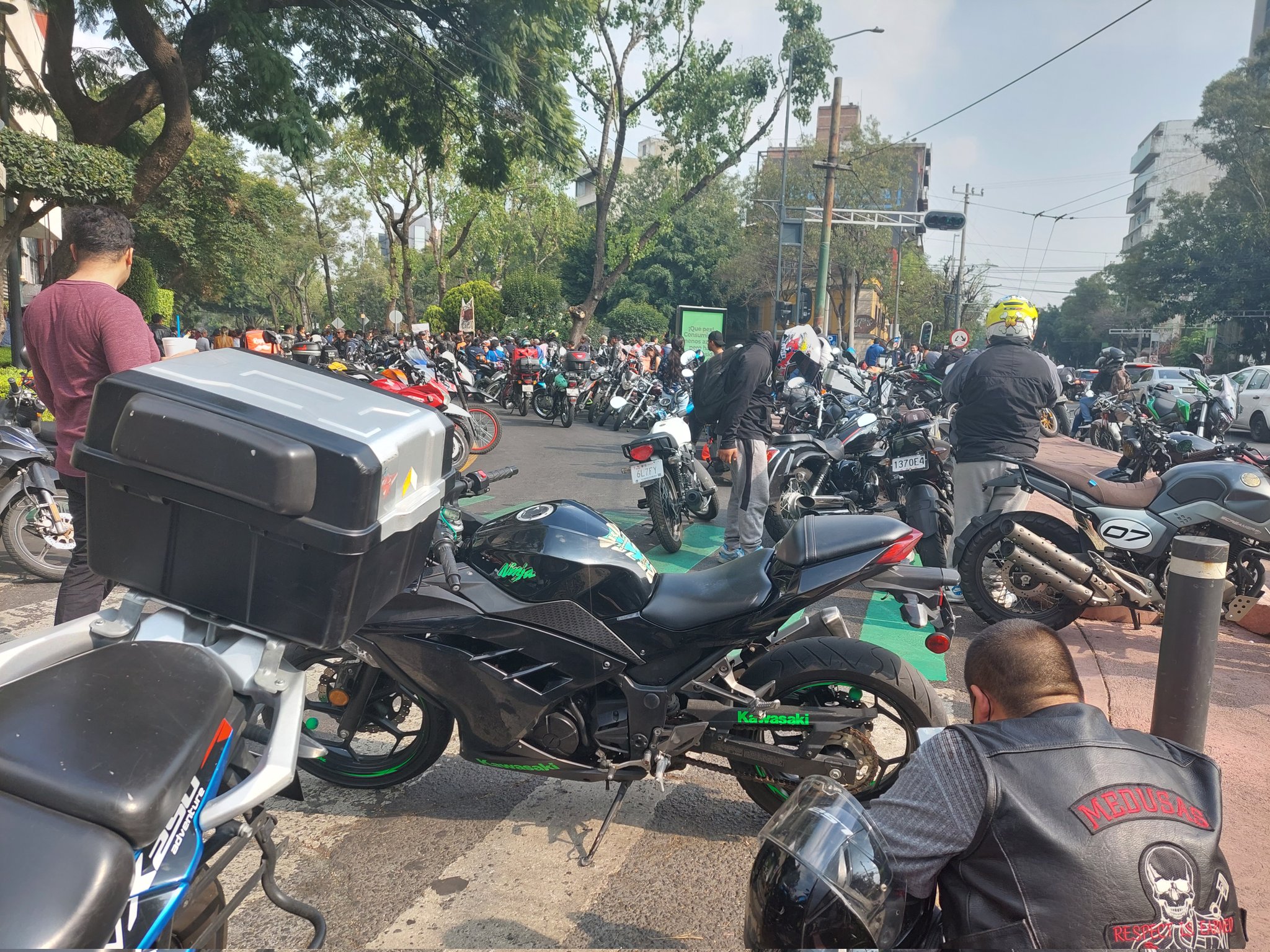 Motociclistas protestaron en calles de la CDMX. (Foto: Twitter/Jesus_RamirezMe)