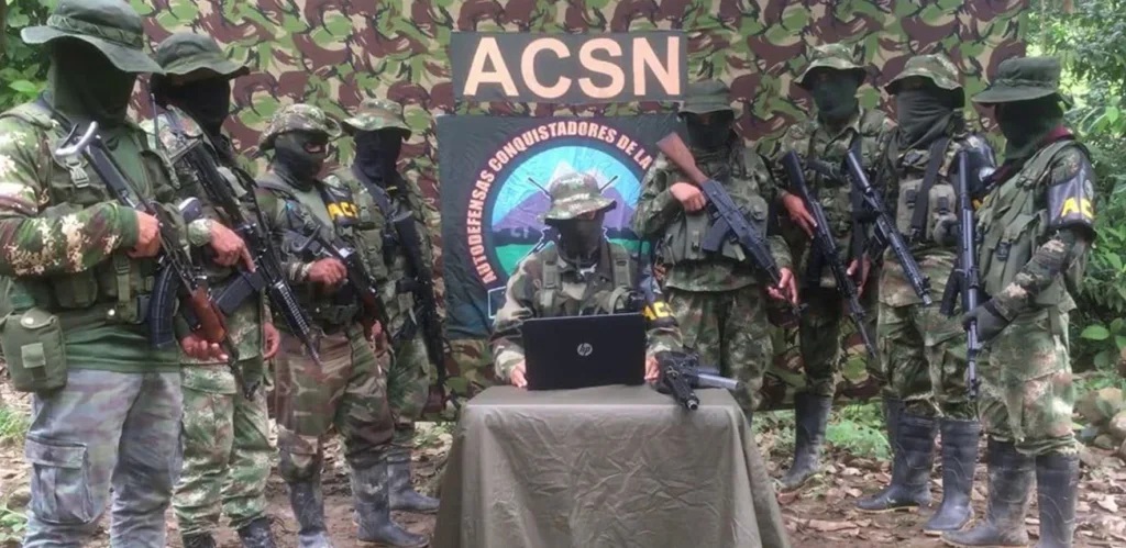 Este es el terrorista que habría decretado un paro armado en La Guajira: el  ministro de Defensa ofreció una recompensa de $500 millones - Infobae