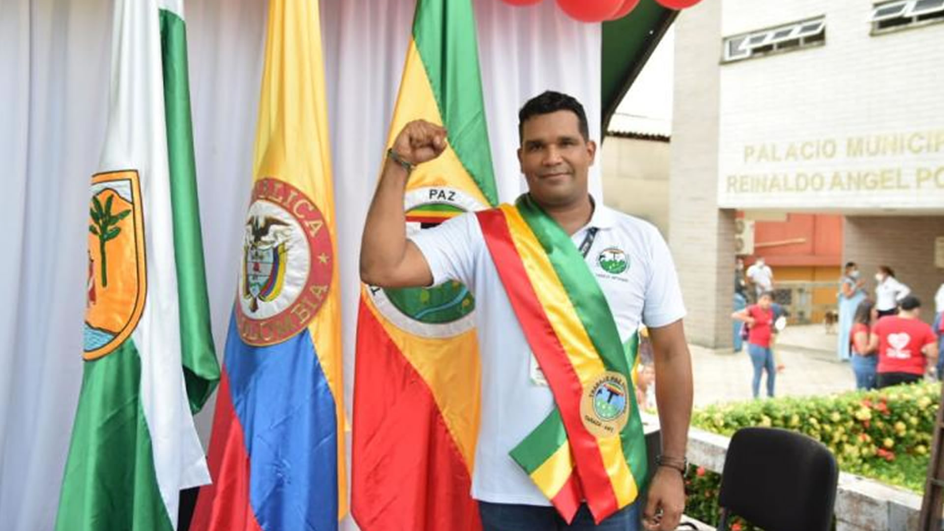 Escándalo en Antioquia: por concierto para delinquir, detenidos el alcalde de Taraza y comandante de la Policía