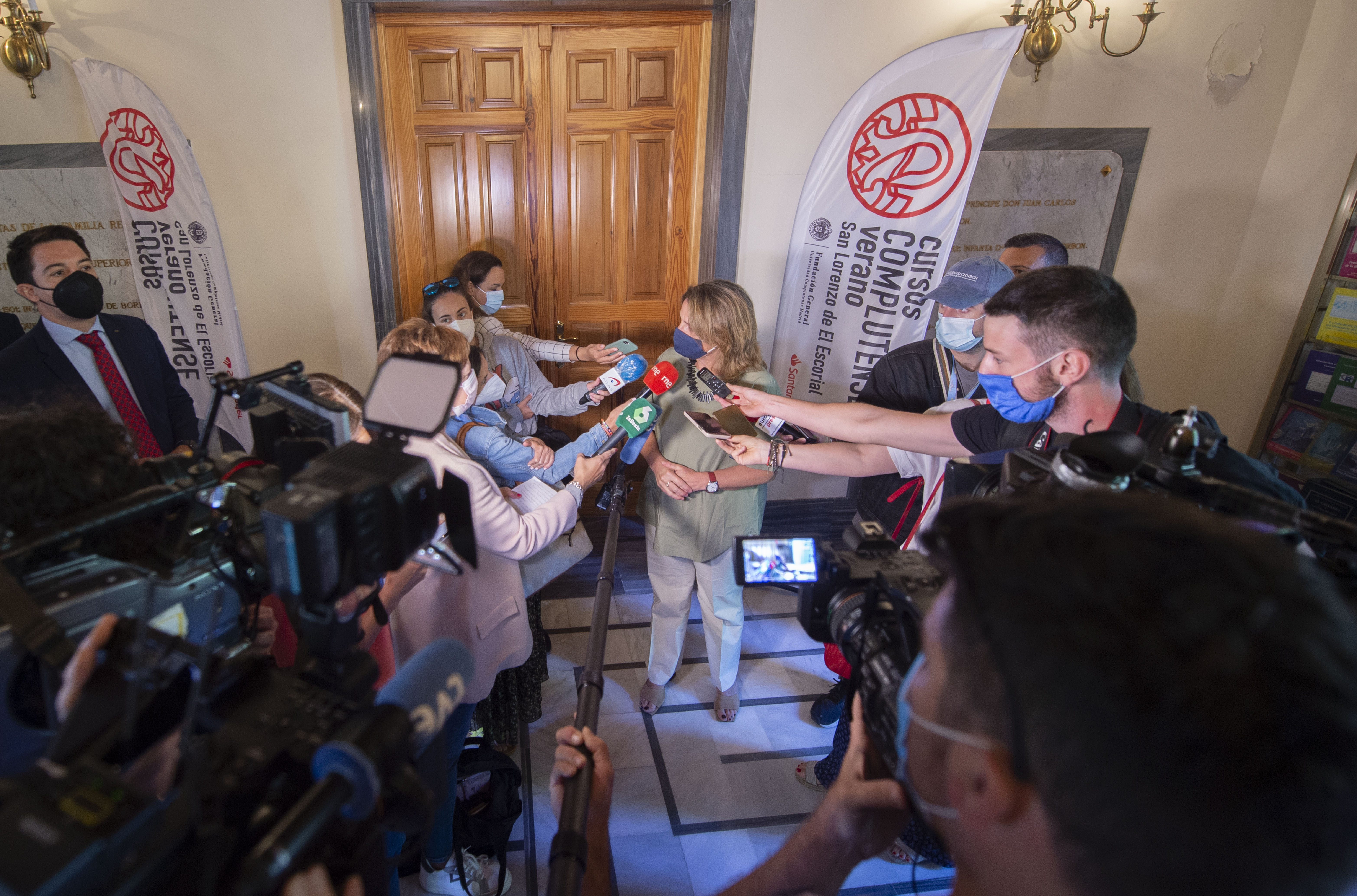 La vicepresidenta cuarta y ministra de Transición ecológica y el Reto Demográfico, Teresa Ribera, es la ministra más buscada en estos momentos de subida de la luz.