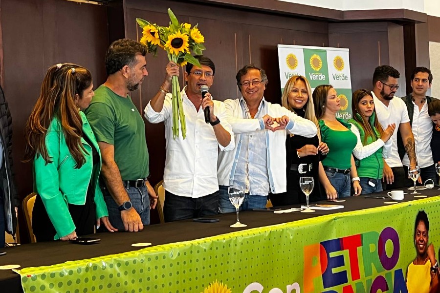 Dies ist der Sektor der Grünen Partei, der ihre Unterstützung für Gustavo Petros Kandidatur formalisiert hat.
